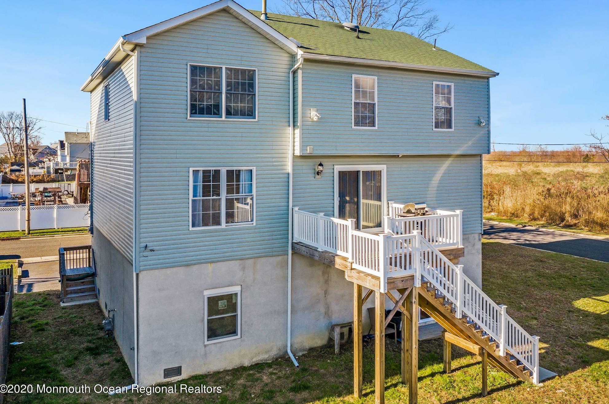 406 Beachview Ave, Keyport NJ 07735-3205 exterior