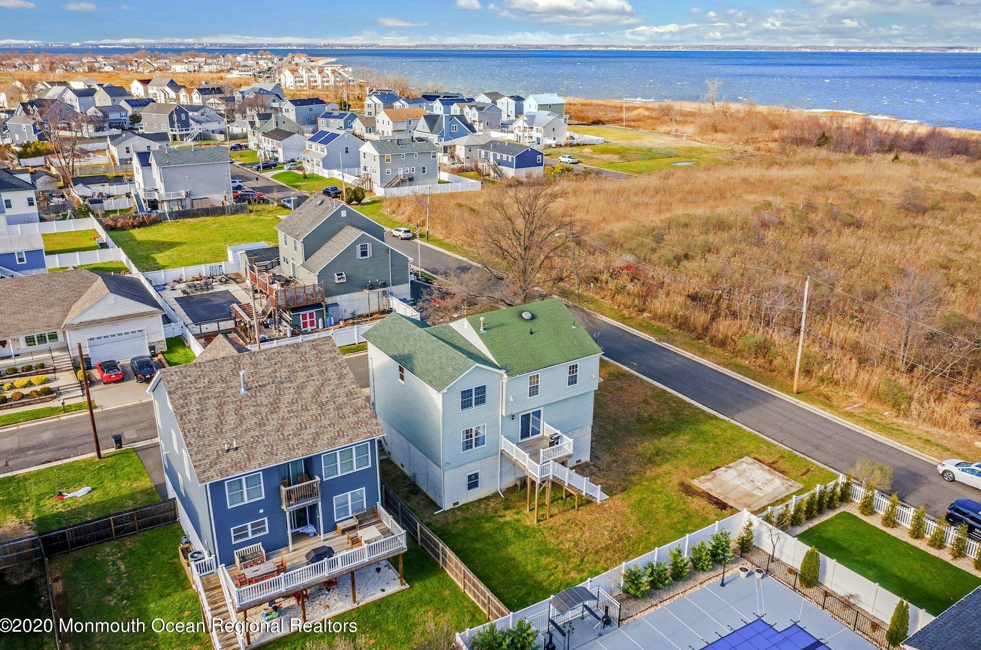 406 Beachview Ave, Keyport NJ 07735-3205 exterior