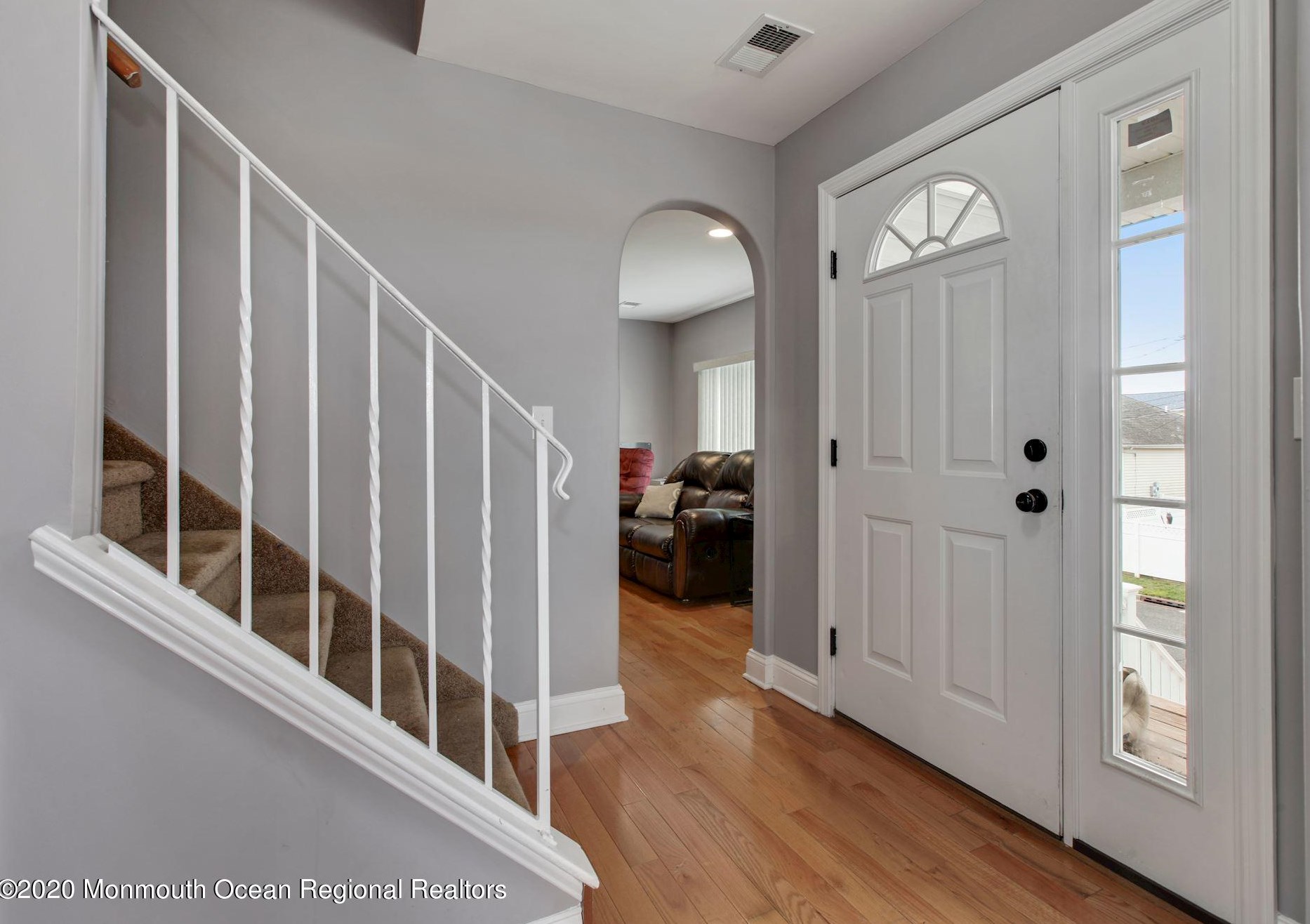 406 Beachview Ave, Keyport NJ 07735-3205 exterior