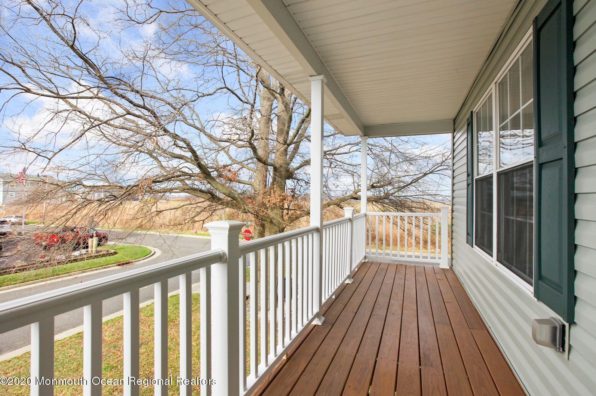 406 Beachview Ave, Keyport NJ 07735-3205 exterior