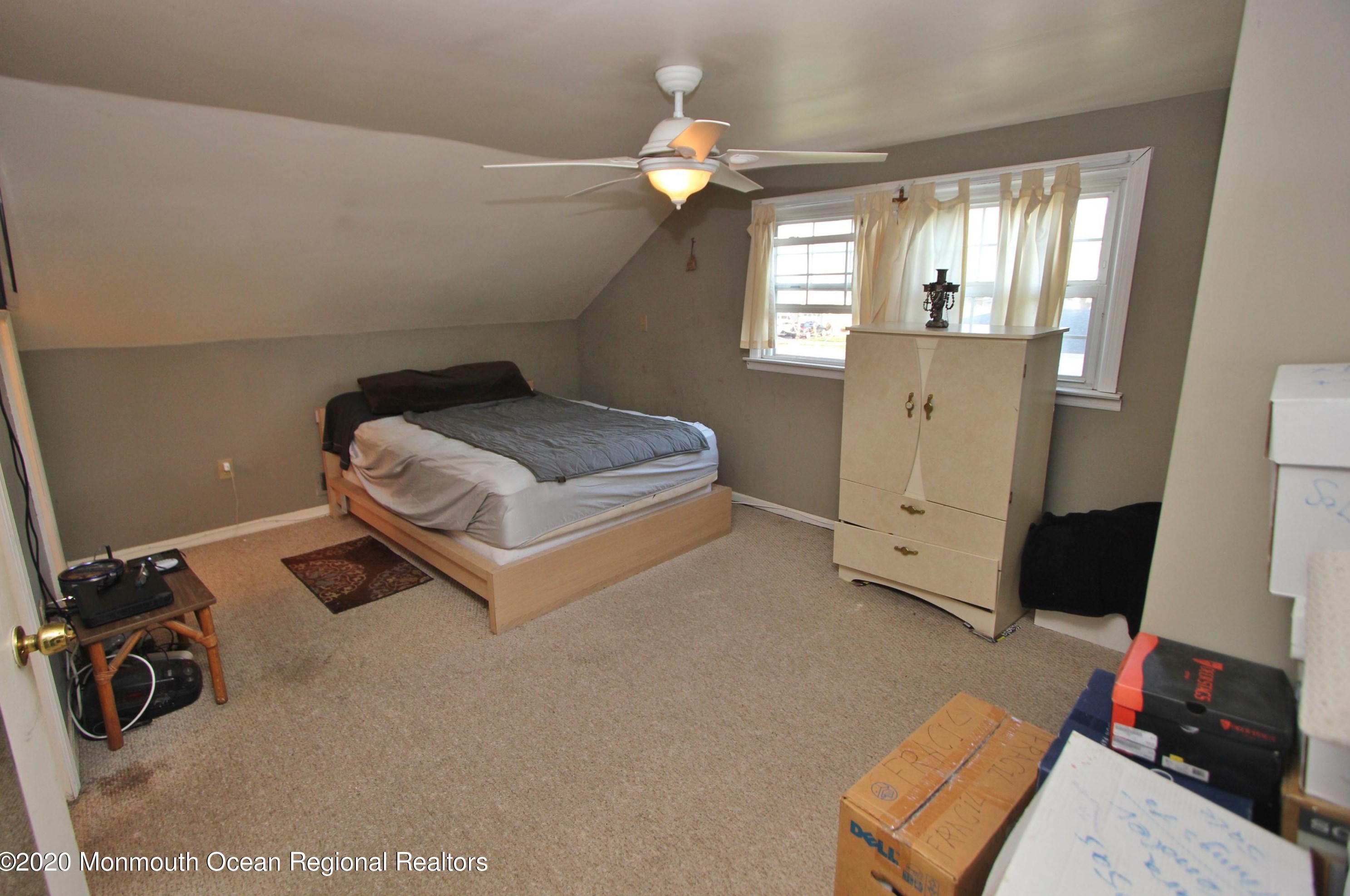 260 Eton Pl, Westfield NJ 07090-1753 exterior