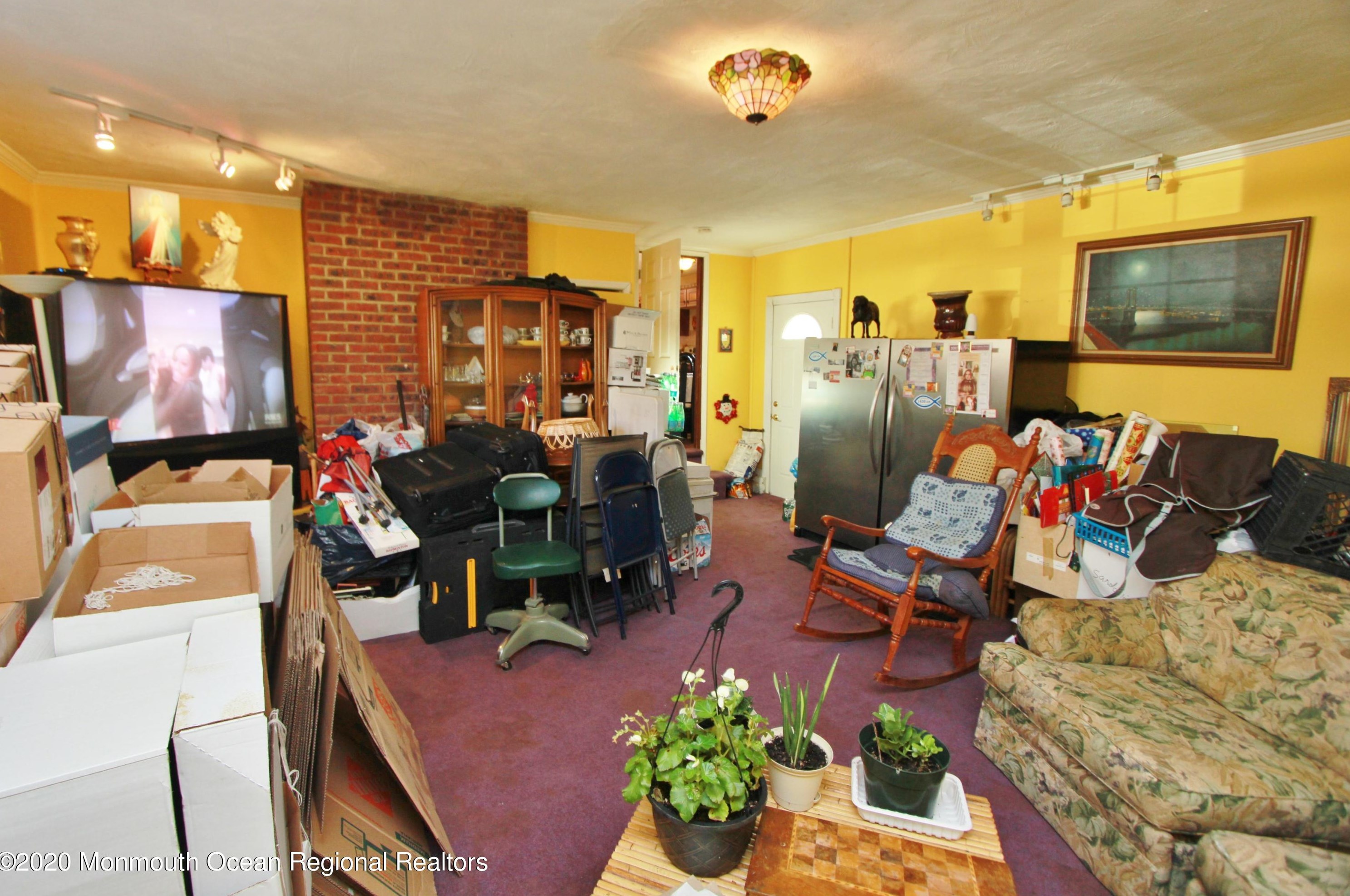 260 Eton Pl, Westfield NJ 07090-1753 exterior