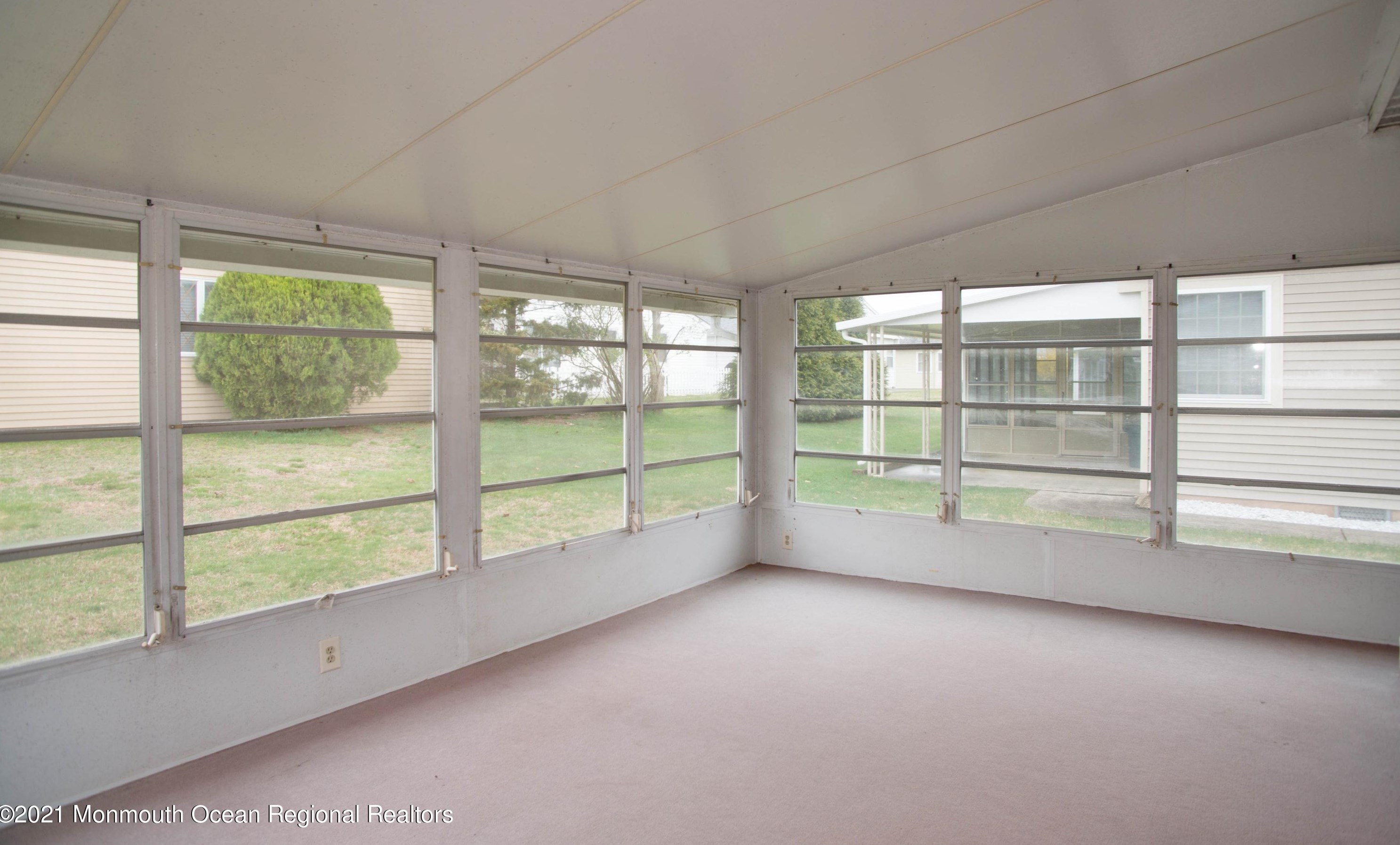 150 Orlando Blvd, Toms River NJ  08757-6138 exterior