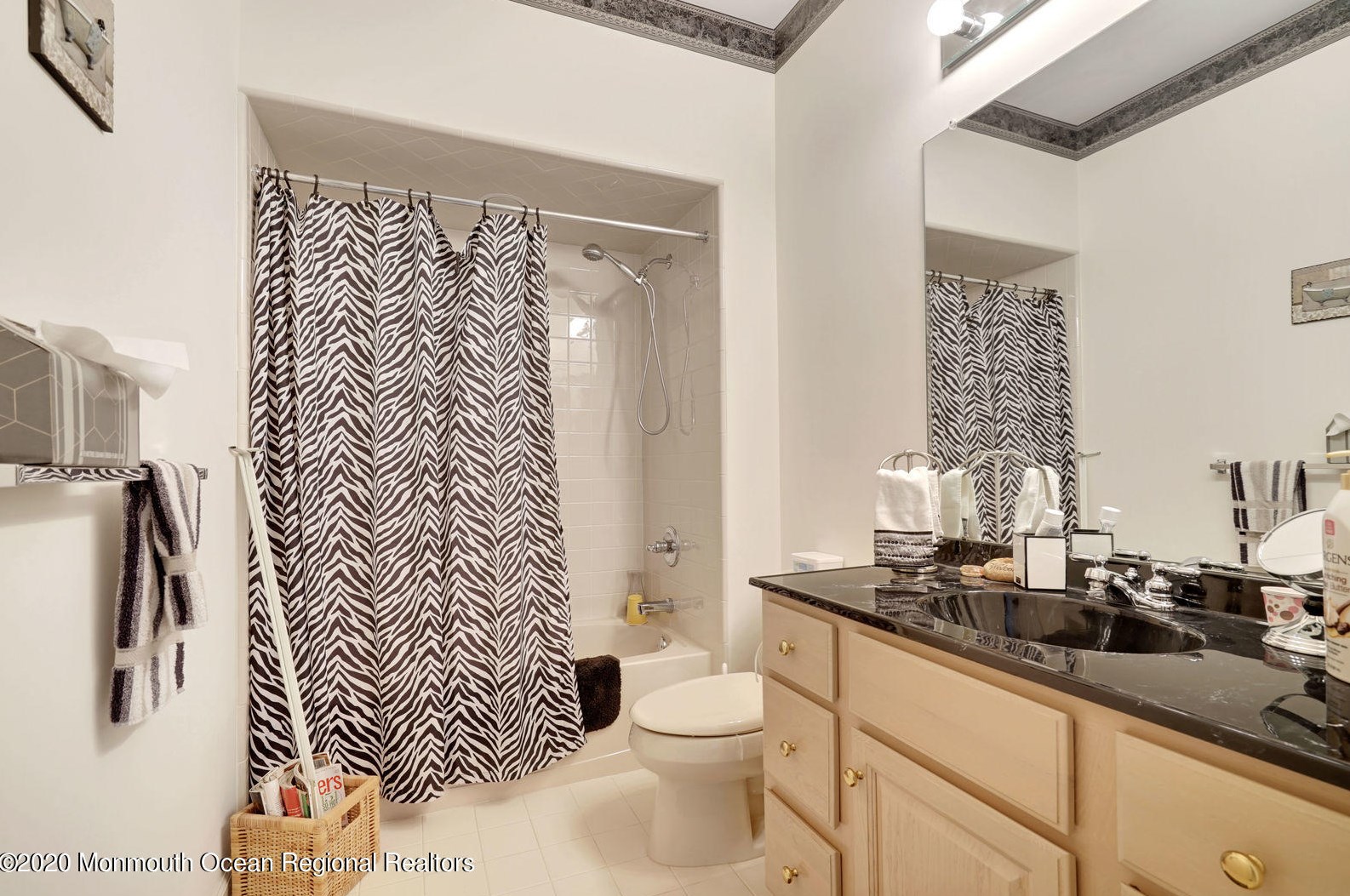 2 Stonewyck Pl, Monroe Twp NJ 08831-2670 exterior