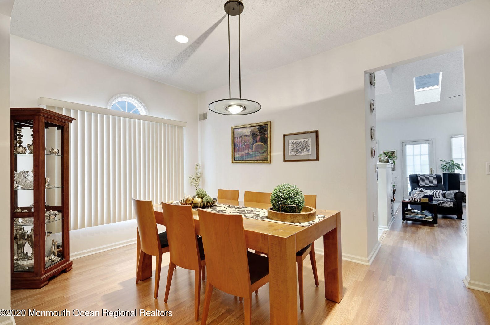 2 Stonewyck Pl, Monroe Twp NJ 08831-2670 exterior