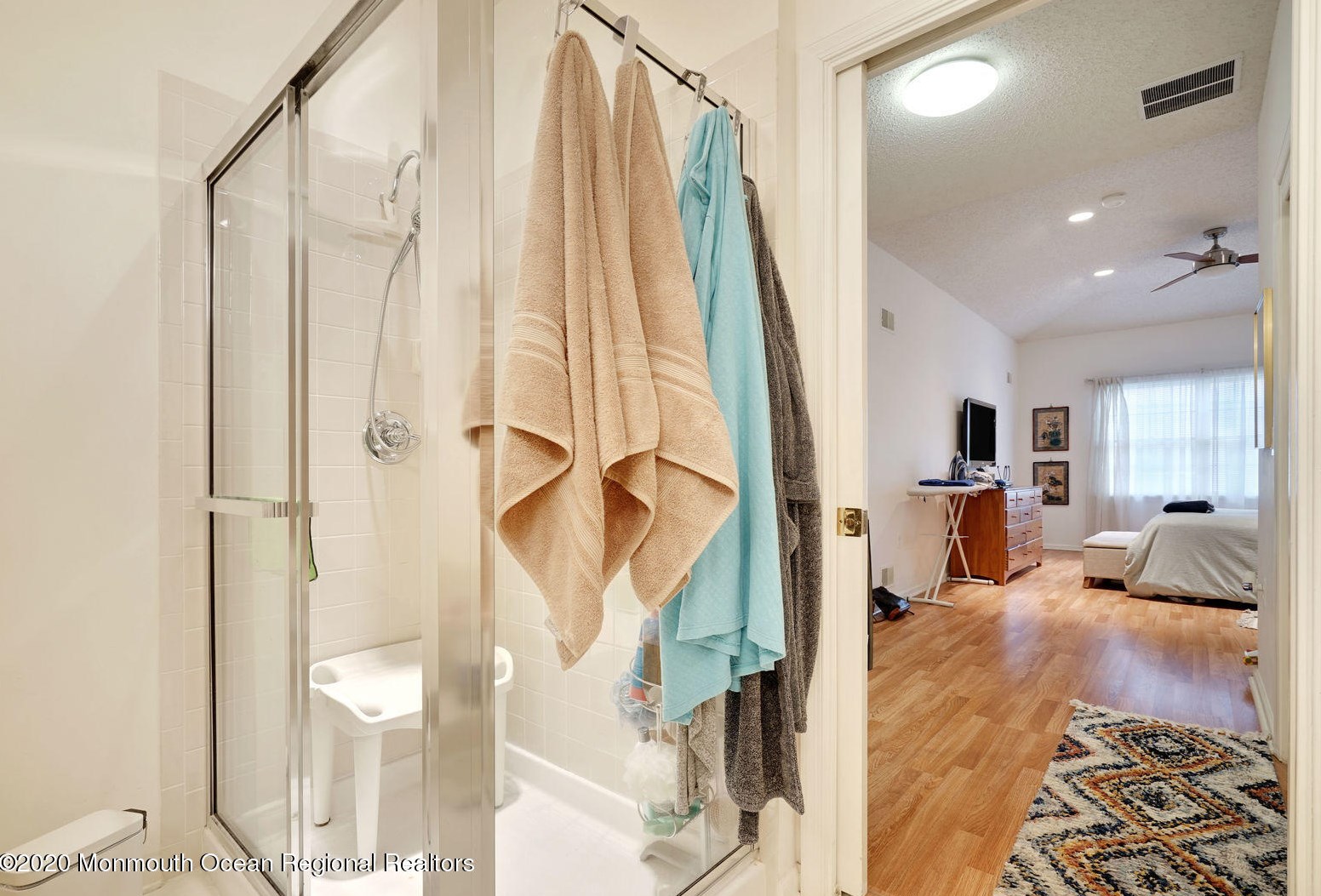 2 Stonewyck Pl, Monroe Twp NJ 08831-2670 exterior