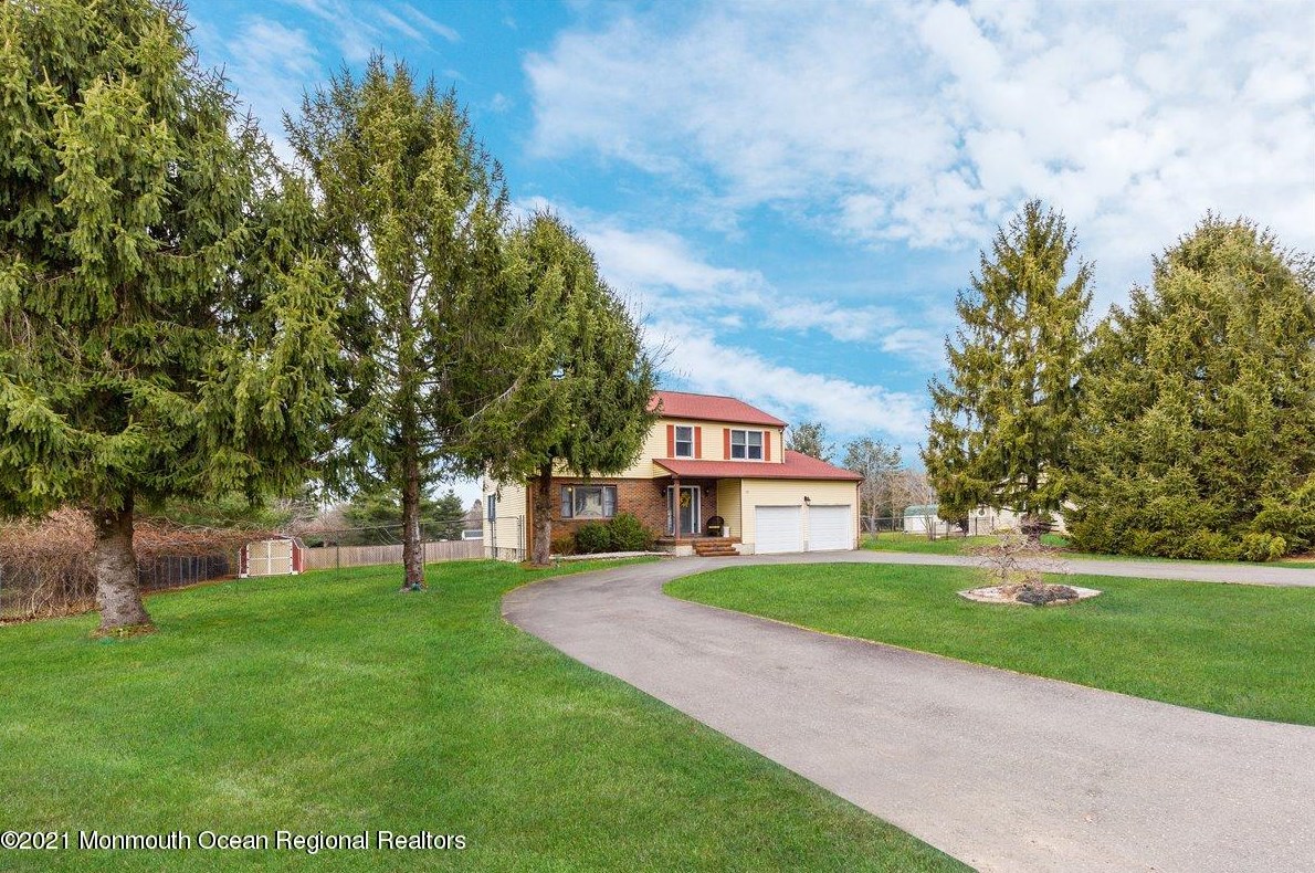 101 Jamesburg Half Acre Rd, Monroe Twp NJ  08831-1902 exterior