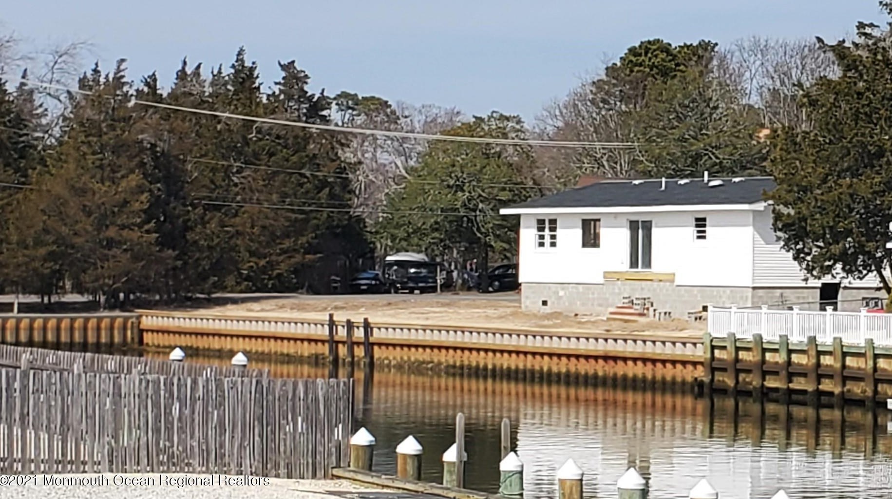 6 Atlantis Blvd, Tuckerton NJ 08087-1929 exterior