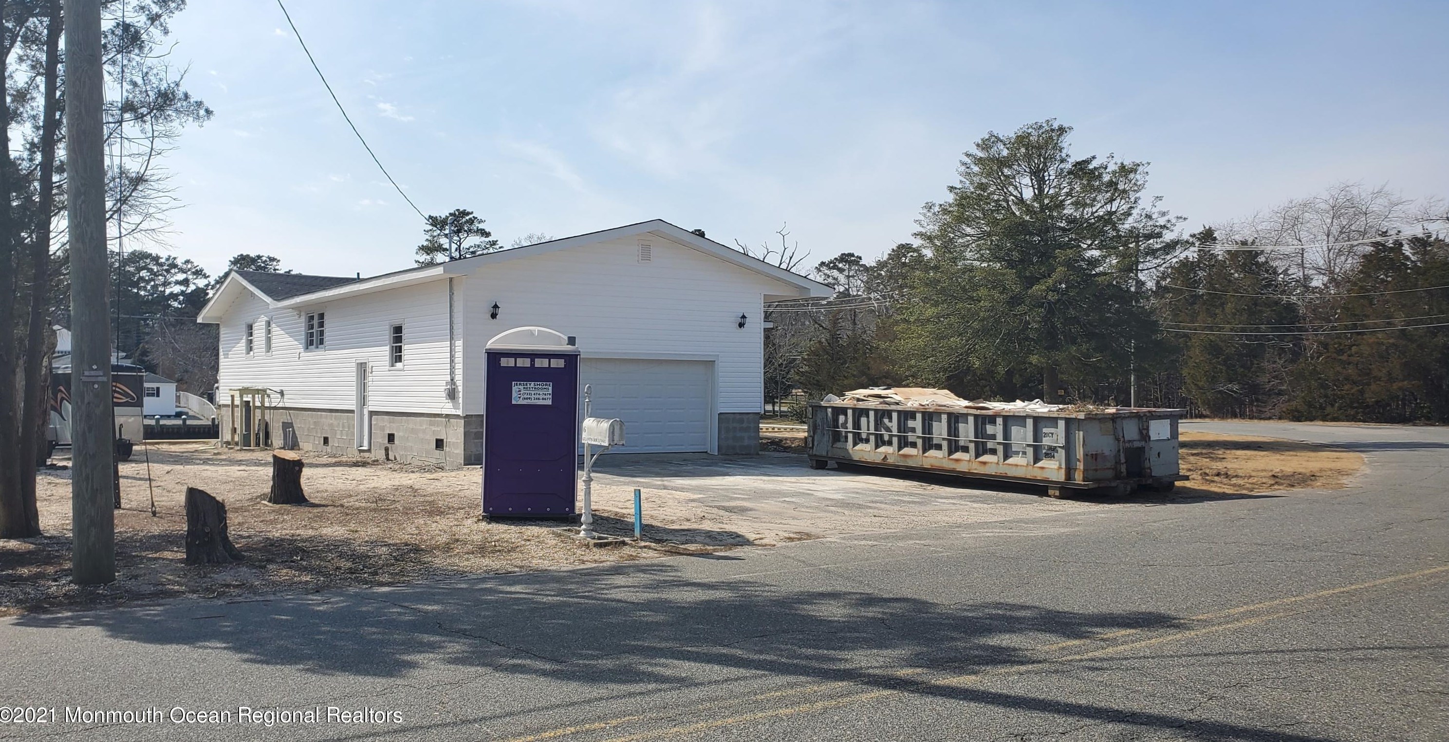 6 Atlantis Blvd, Tuckerton NJ 08087-1929 exterior