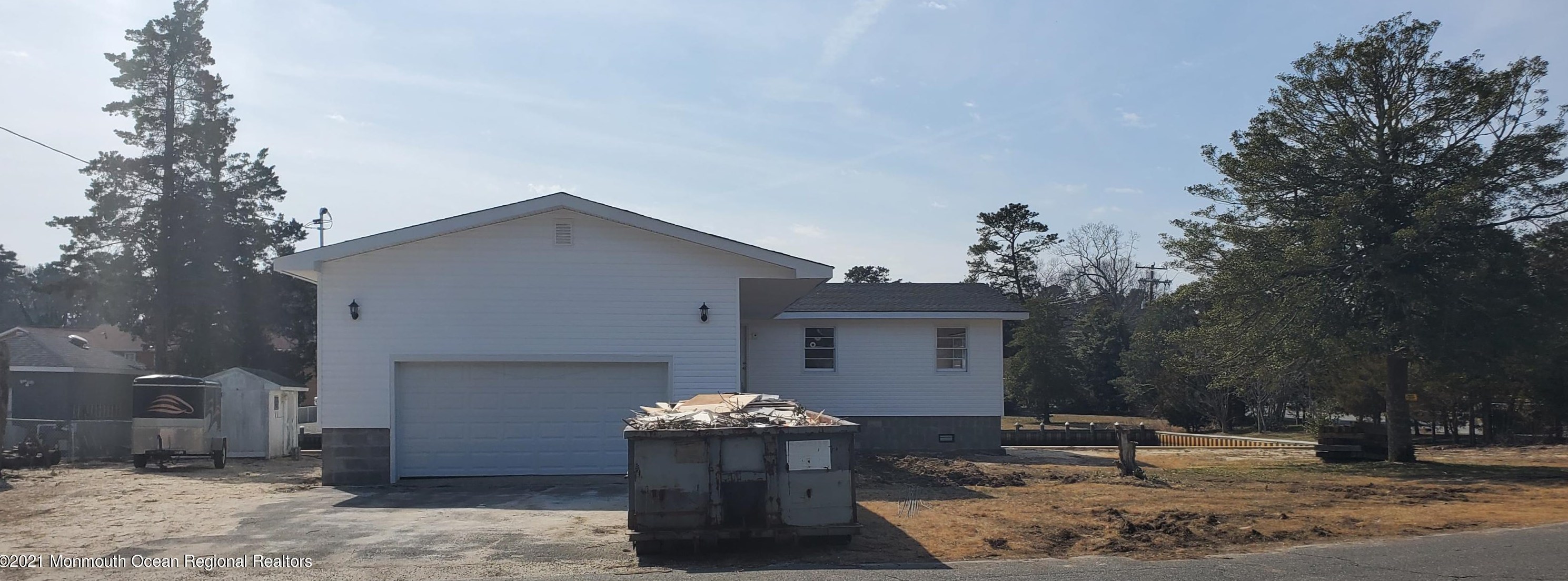 6 Atlantis Blvd, Tuckerton NJ 08087-1929 exterior