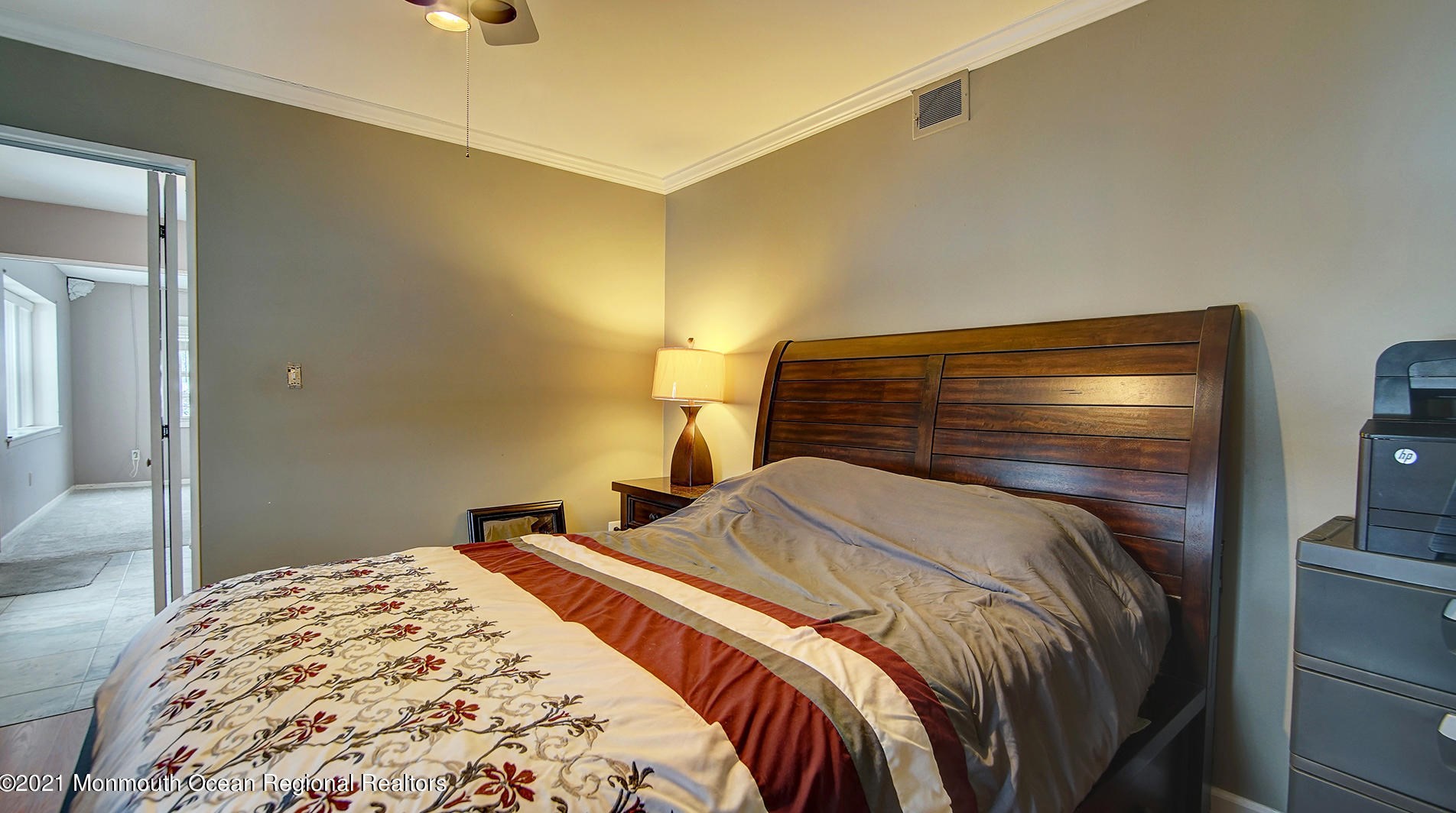 5 Canfield Ln, Matawan NJ 07747-2204 exterior