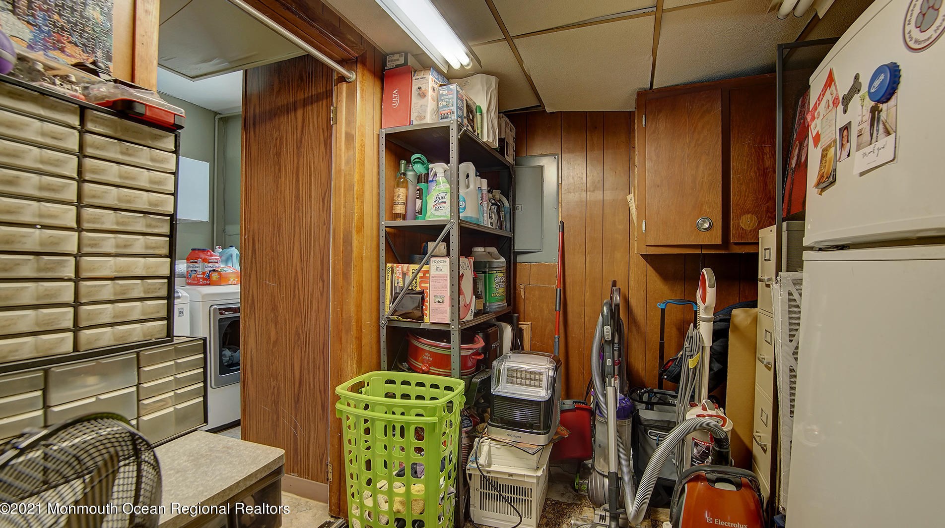 5 Canfield Ln, Matawan NJ 07747-2204 exterior