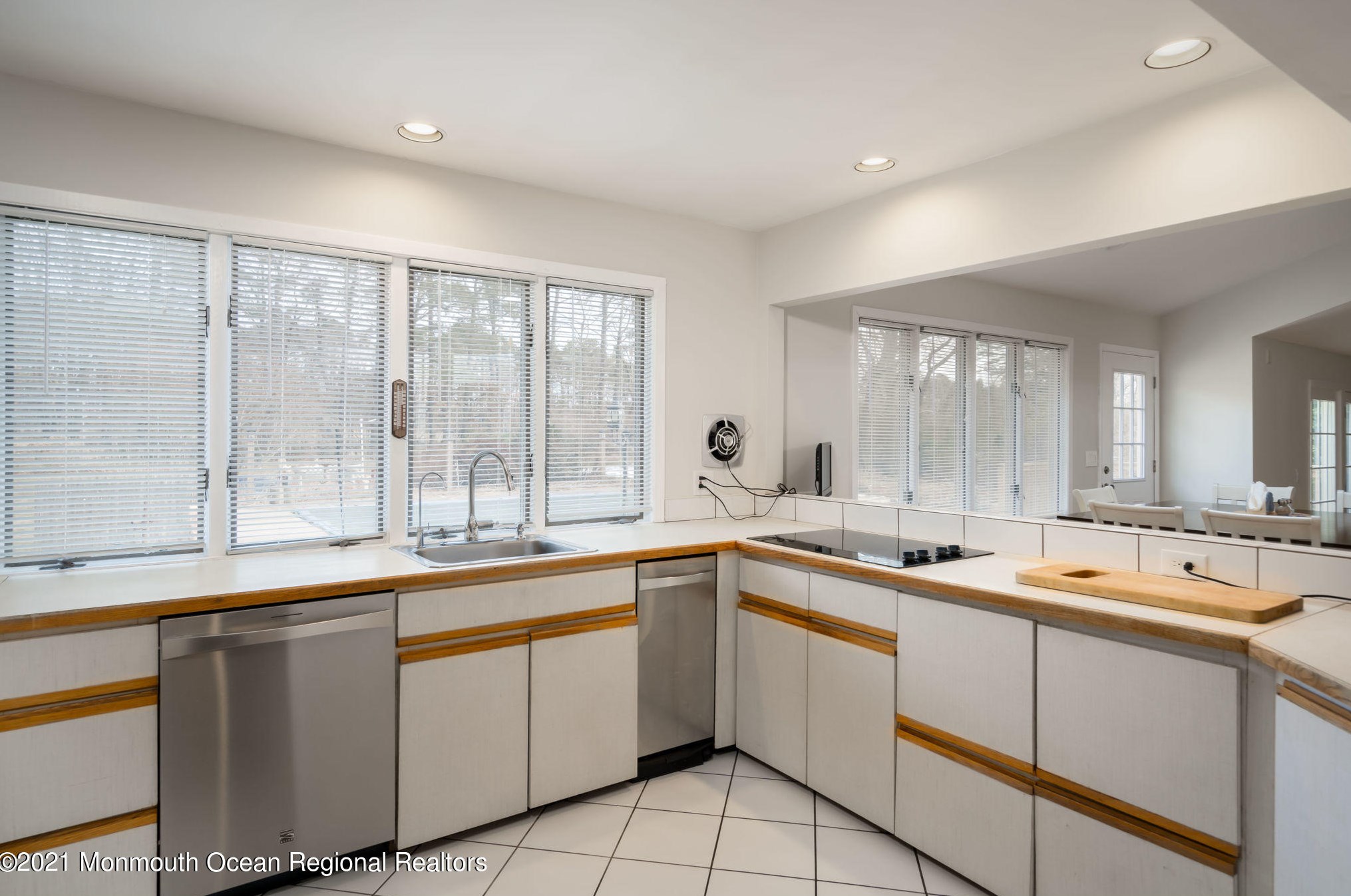 1759 Todd, Toms River NJ 08755-2128 exterior