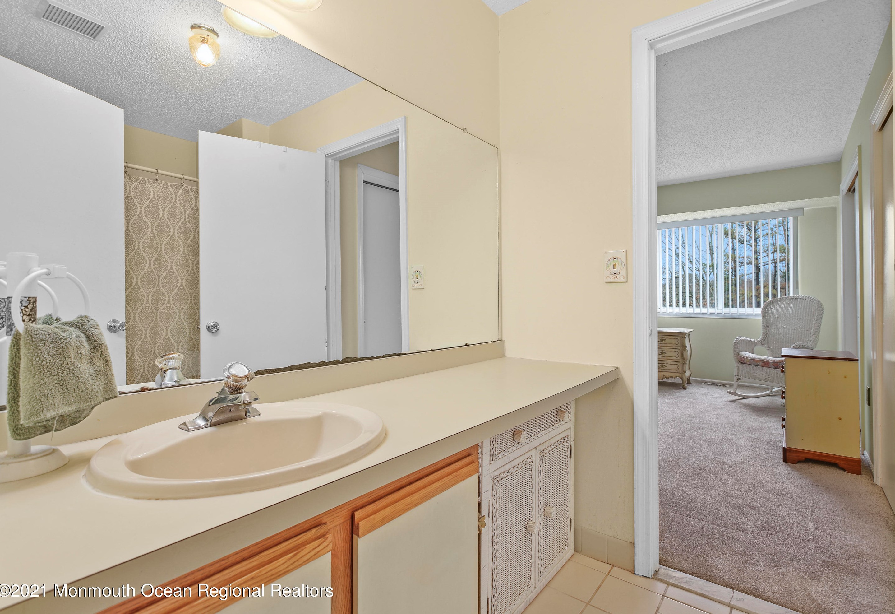 1111 Scarlet Oak Ave, Toms River NJ  08755-1062 exterior