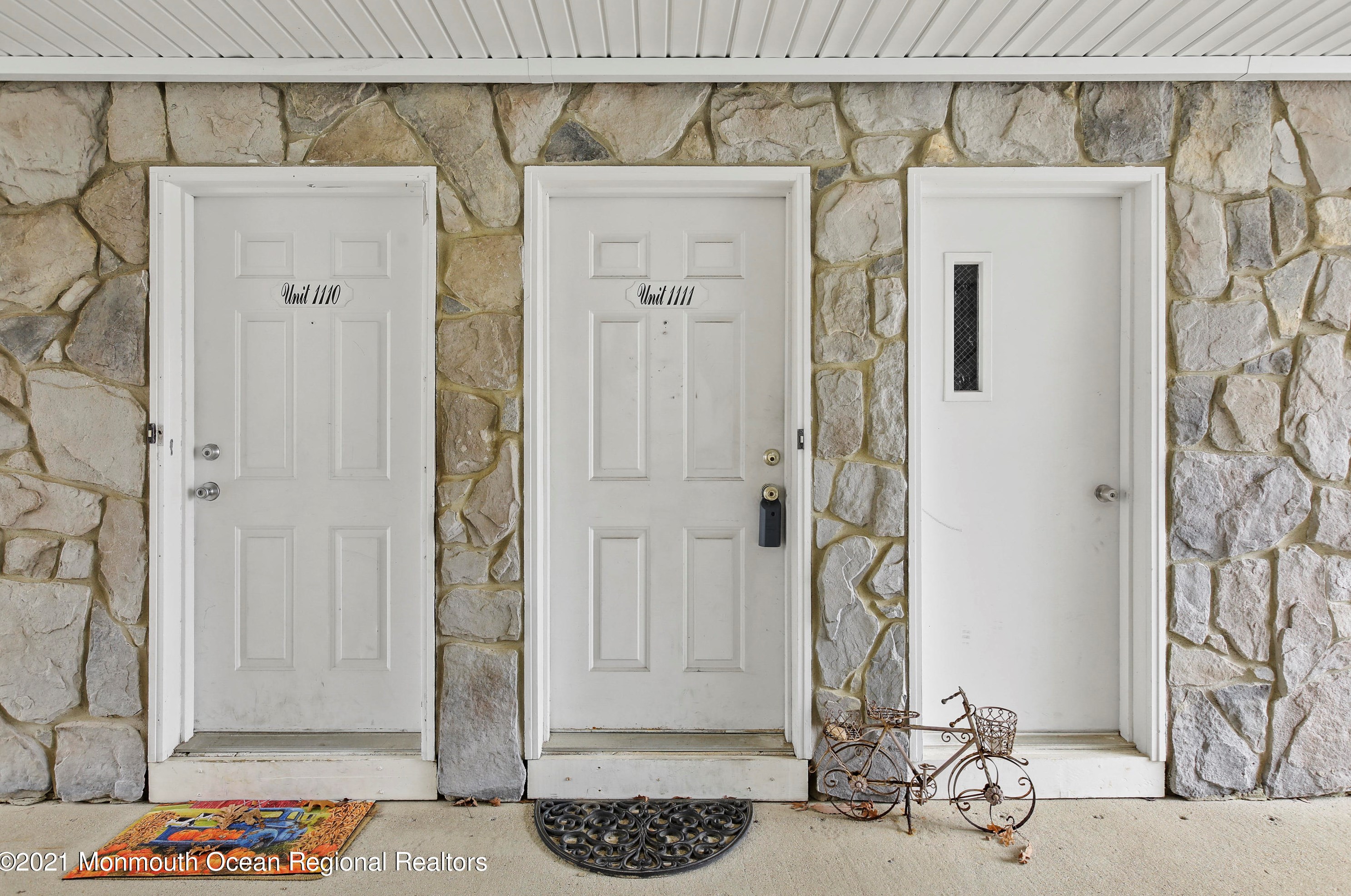 1111 Scarlet Oak Ave, Toms River NJ  08755-1062 exterior