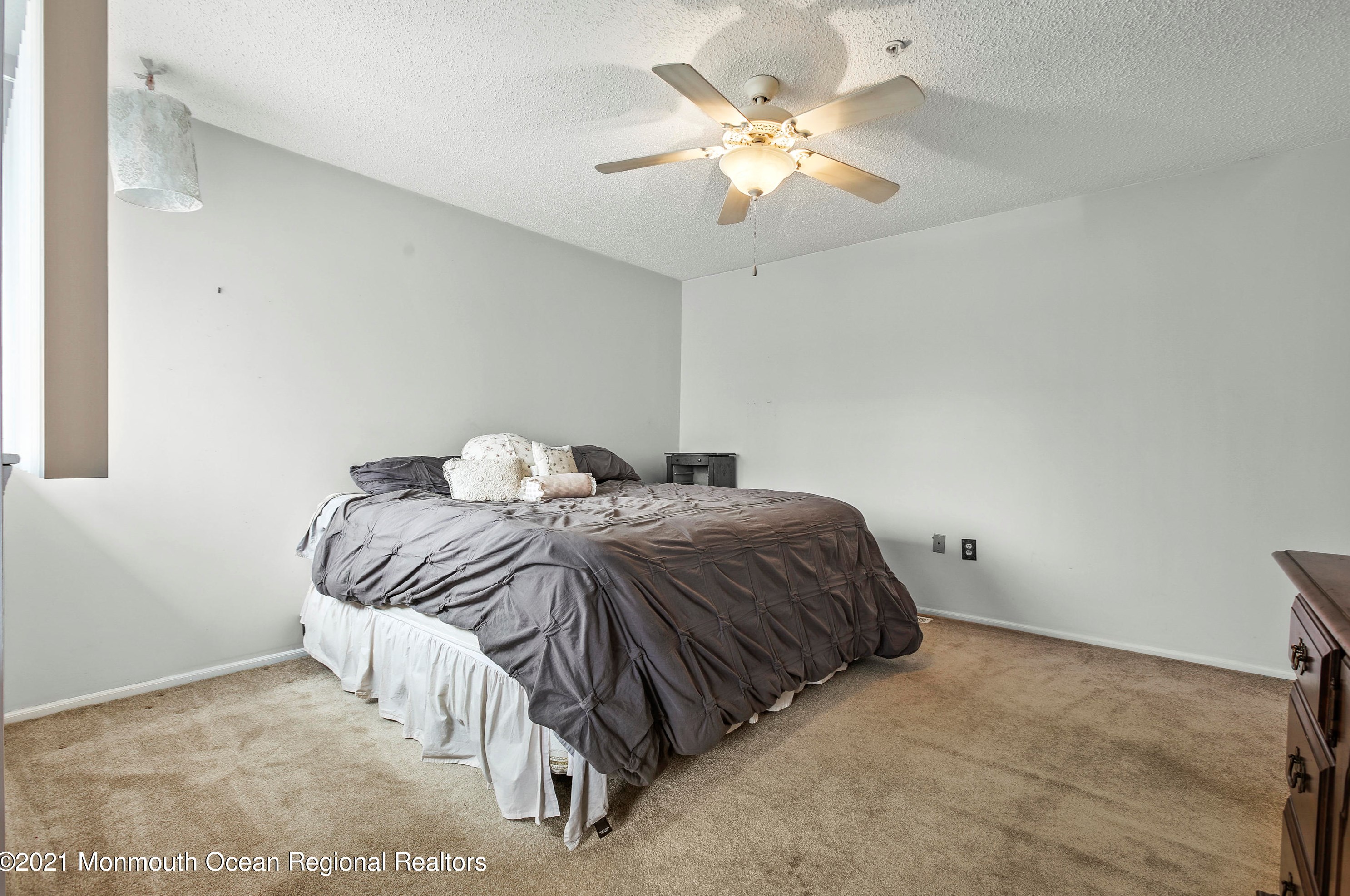 1111 Scarlet Oak Ave, Toms River NJ  08755-1062 exterior