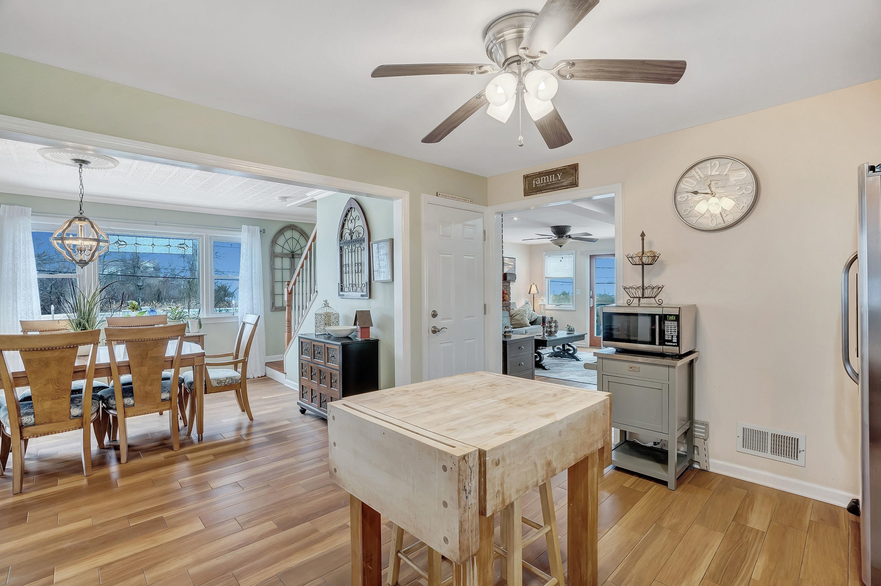 118 Beverly Way, Wall Township NJ  07753-5709 exterior
