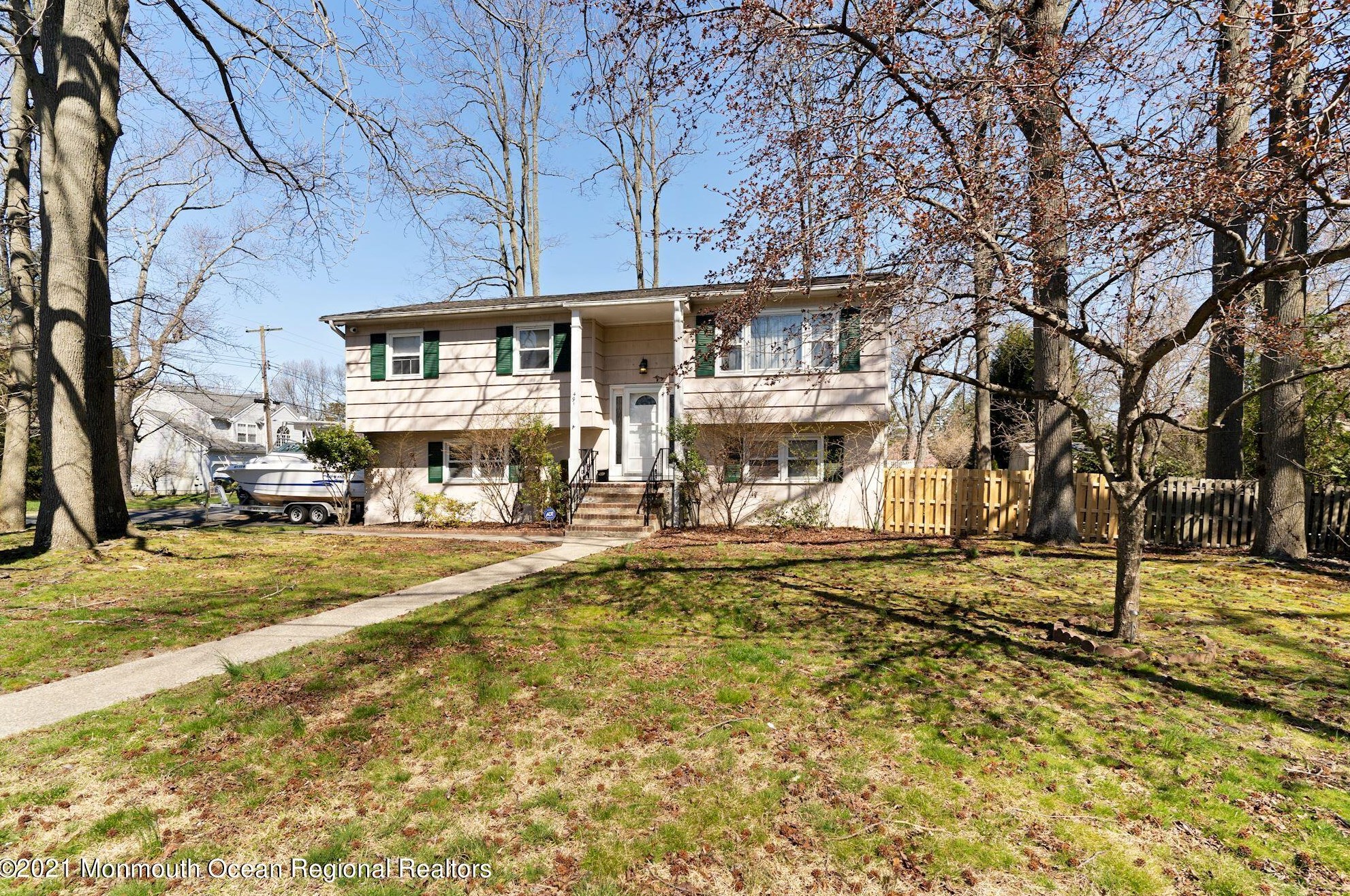 491 Garwood St, Oakhurst NJ  07755-1336 exterior