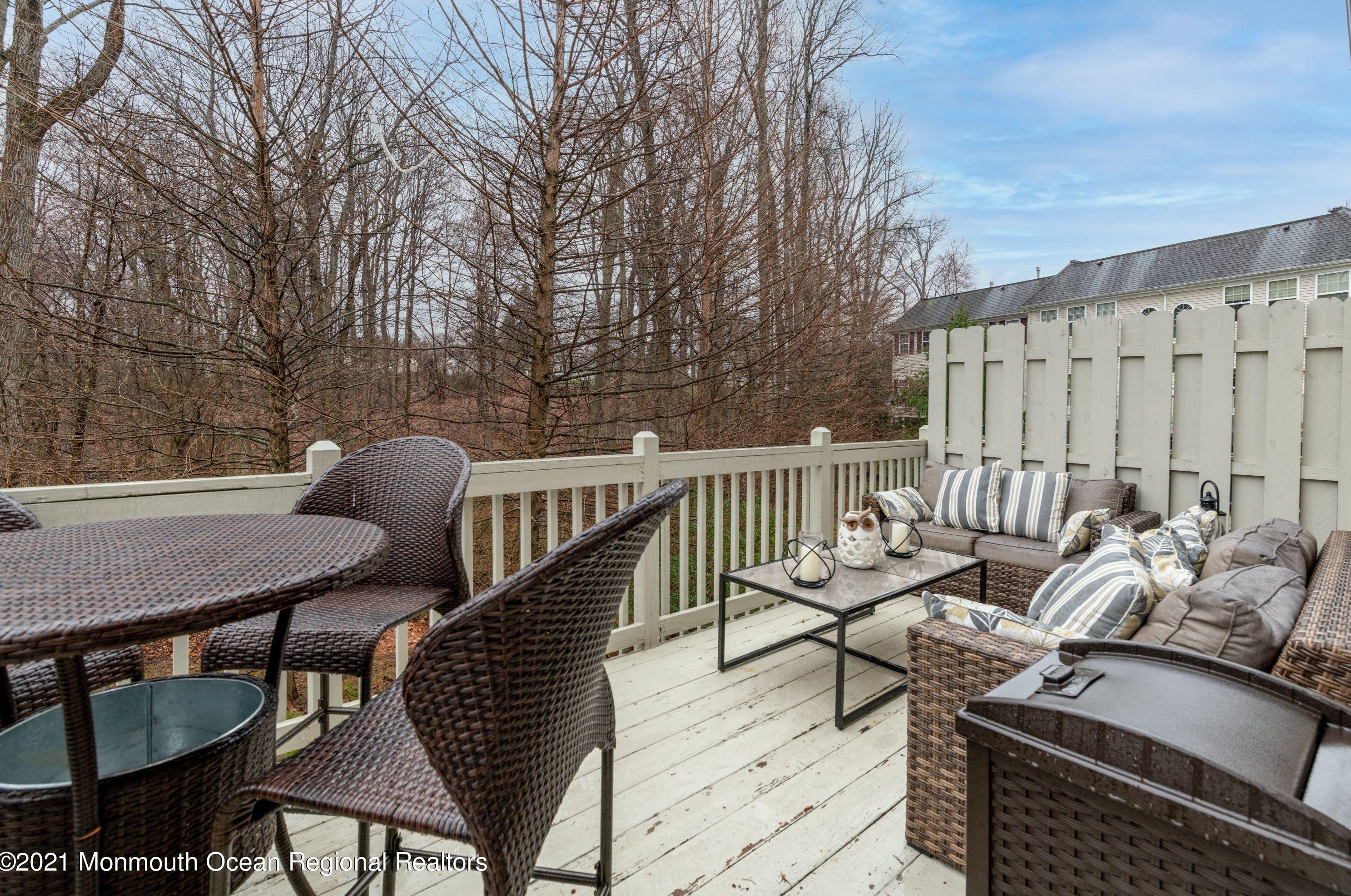 49 Aspen Way, Matawan NJ  07747-1941 exterior