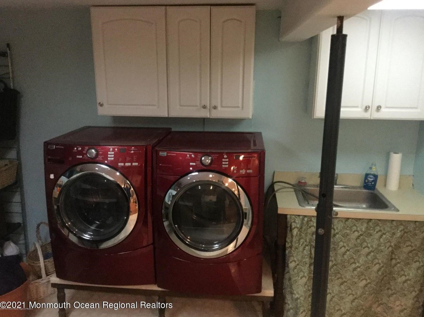 451 Wells Ave, Oakhurst NJ  07755-1445 exterior