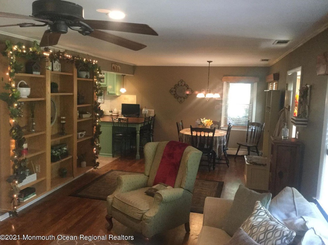 451 Wells Ave, Oakhurst NJ  07755-1445 exterior