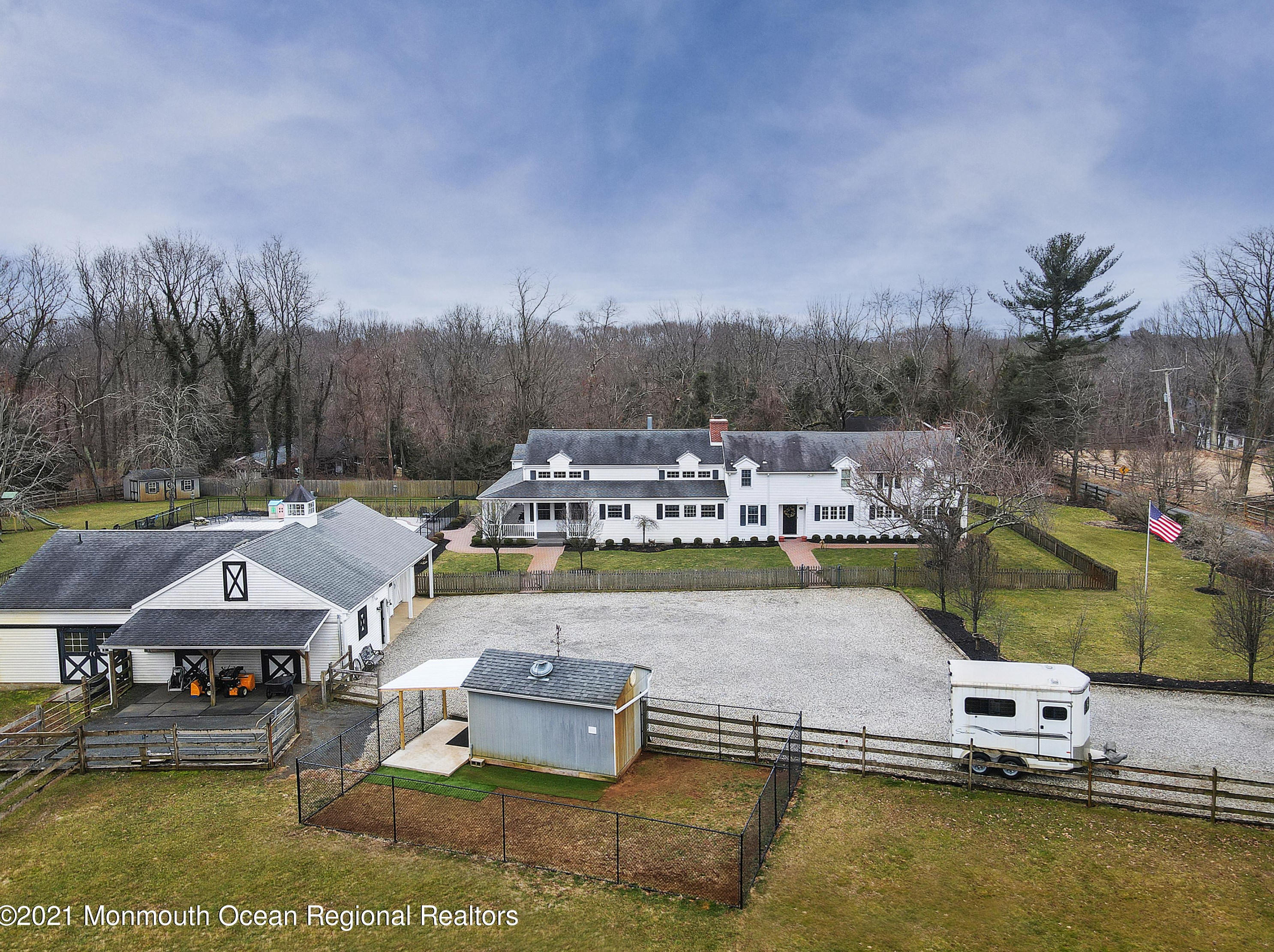 60 Creamery Rd, Vanderburg NJ  07722-1565 exterior