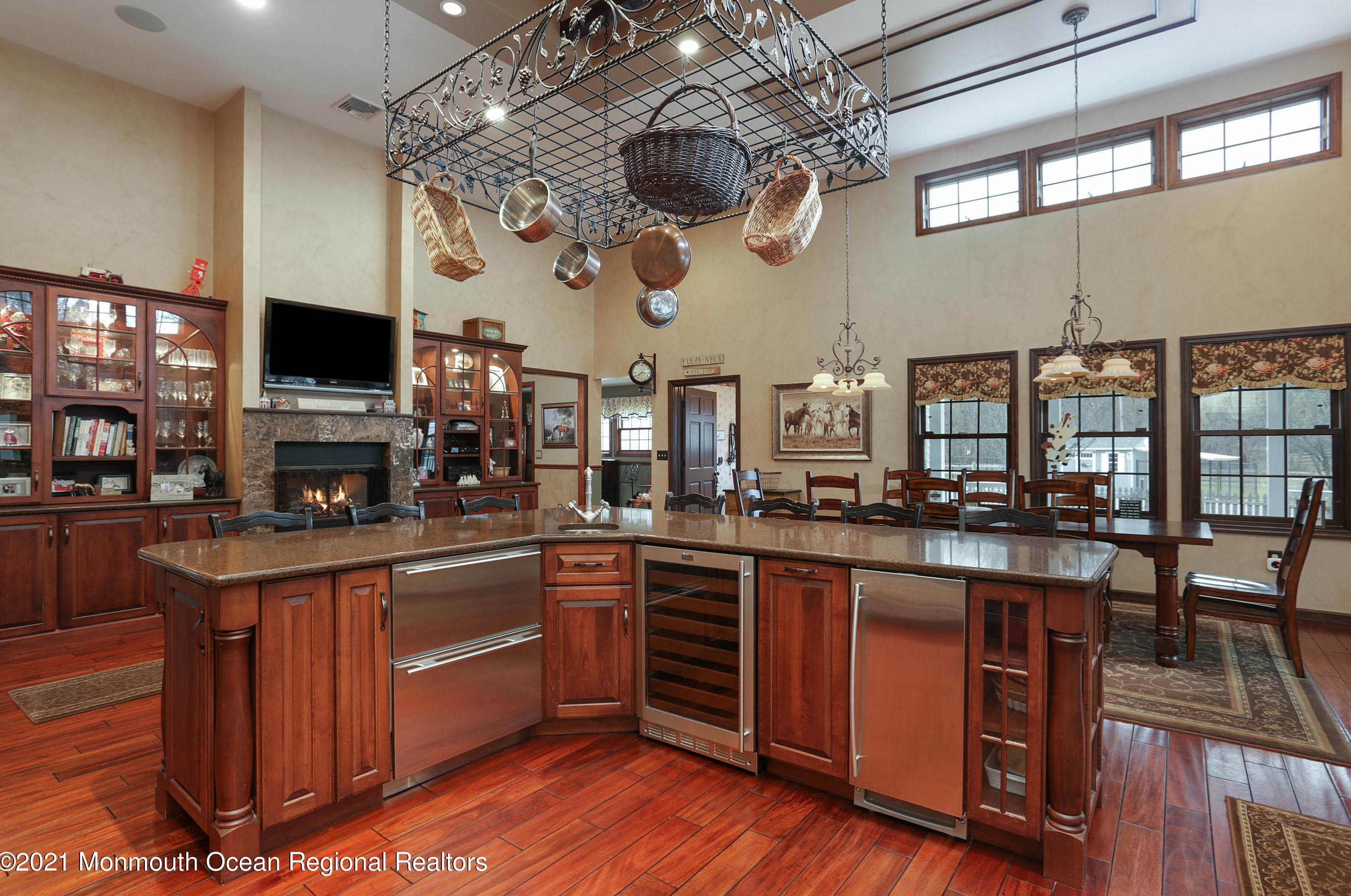 60 Creamery Rd, Vanderburg NJ  07722-1565 exterior