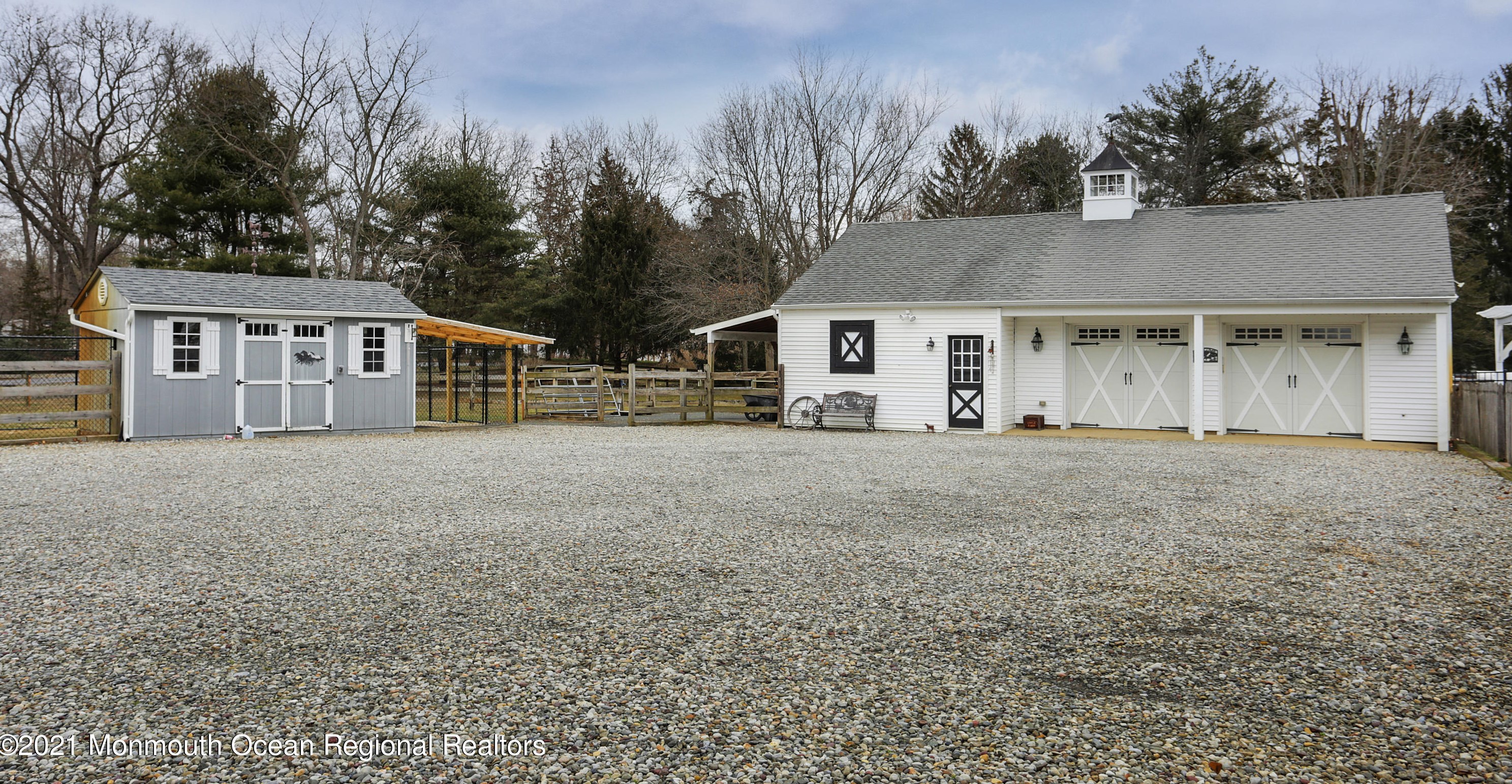 60 Creamery Rd, Vanderburg NJ  07722-1565 exterior