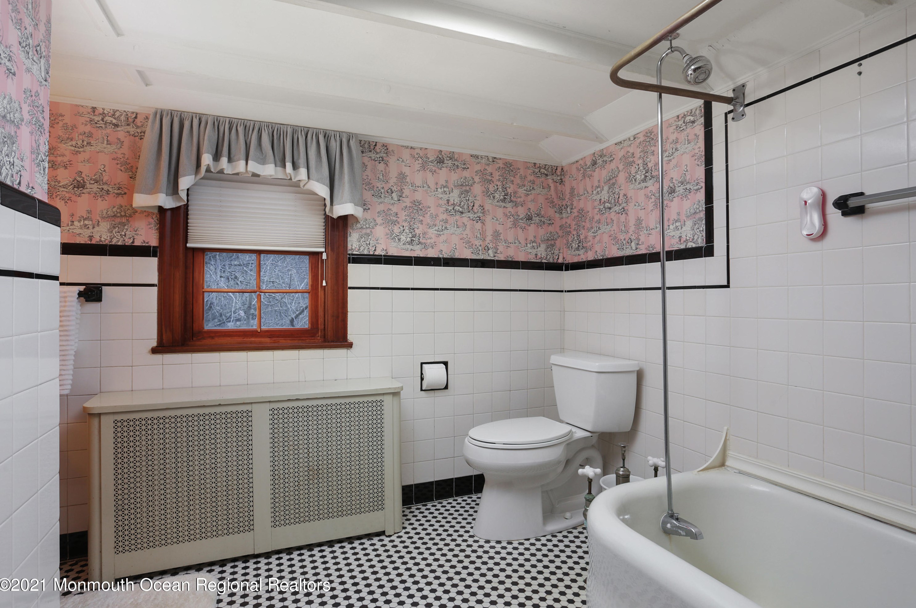 60 Creamery Rd, Vanderburg NJ  07722-1565 exterior