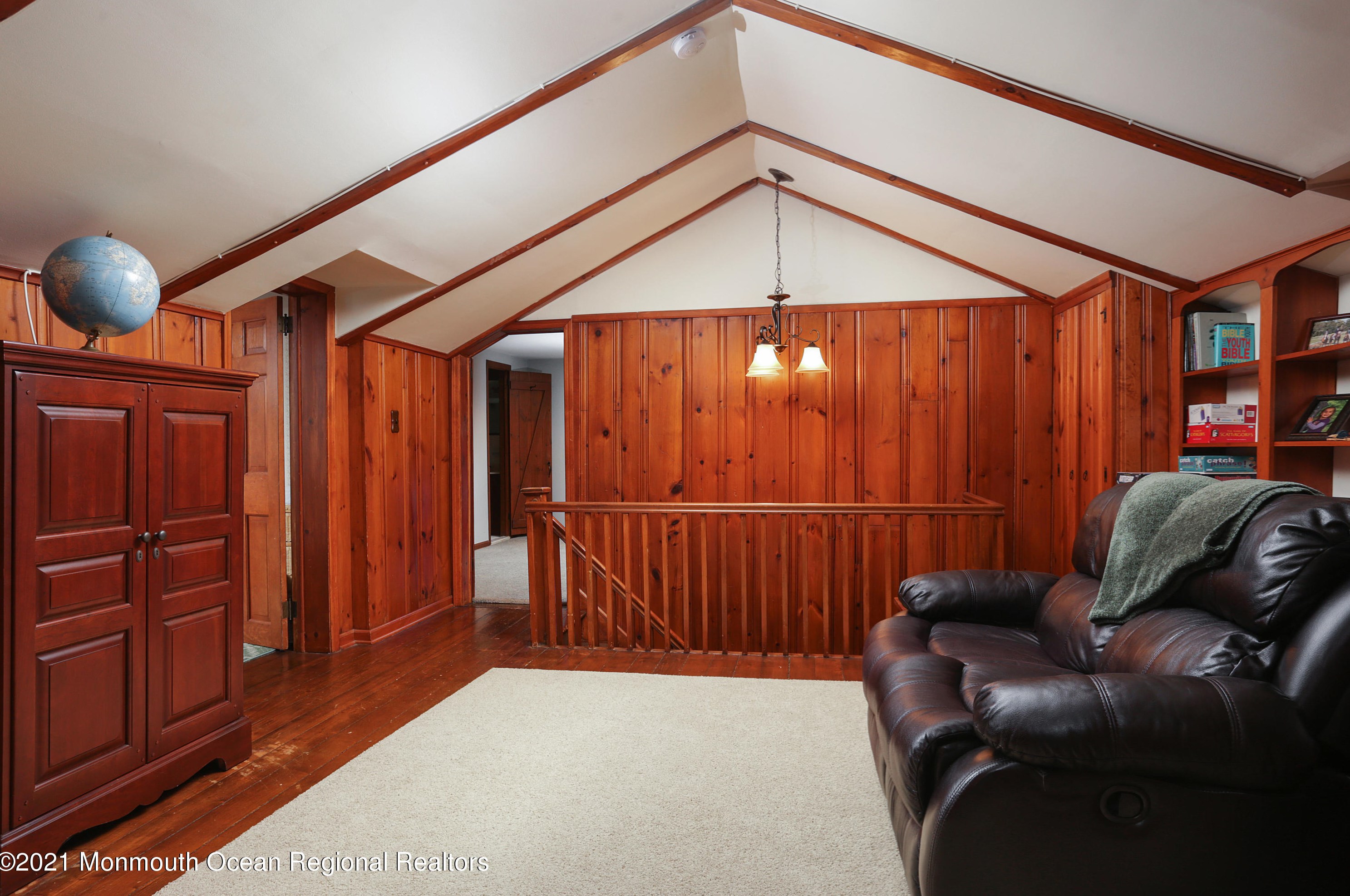 60 Creamery Rd, Vanderburg NJ  07722-1565 exterior