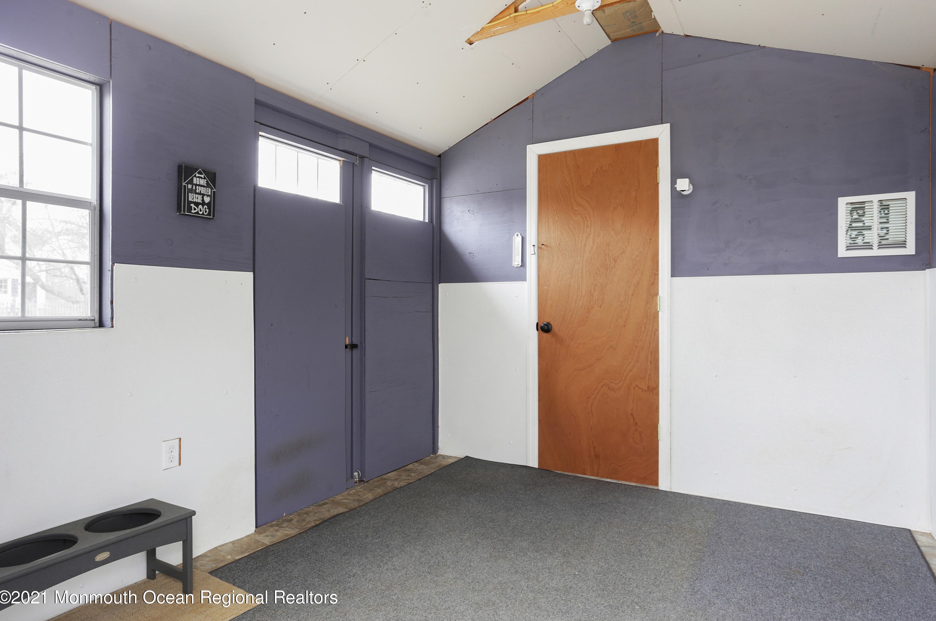 60 Creamery Rd, Vanderburg NJ  07722-1565 exterior