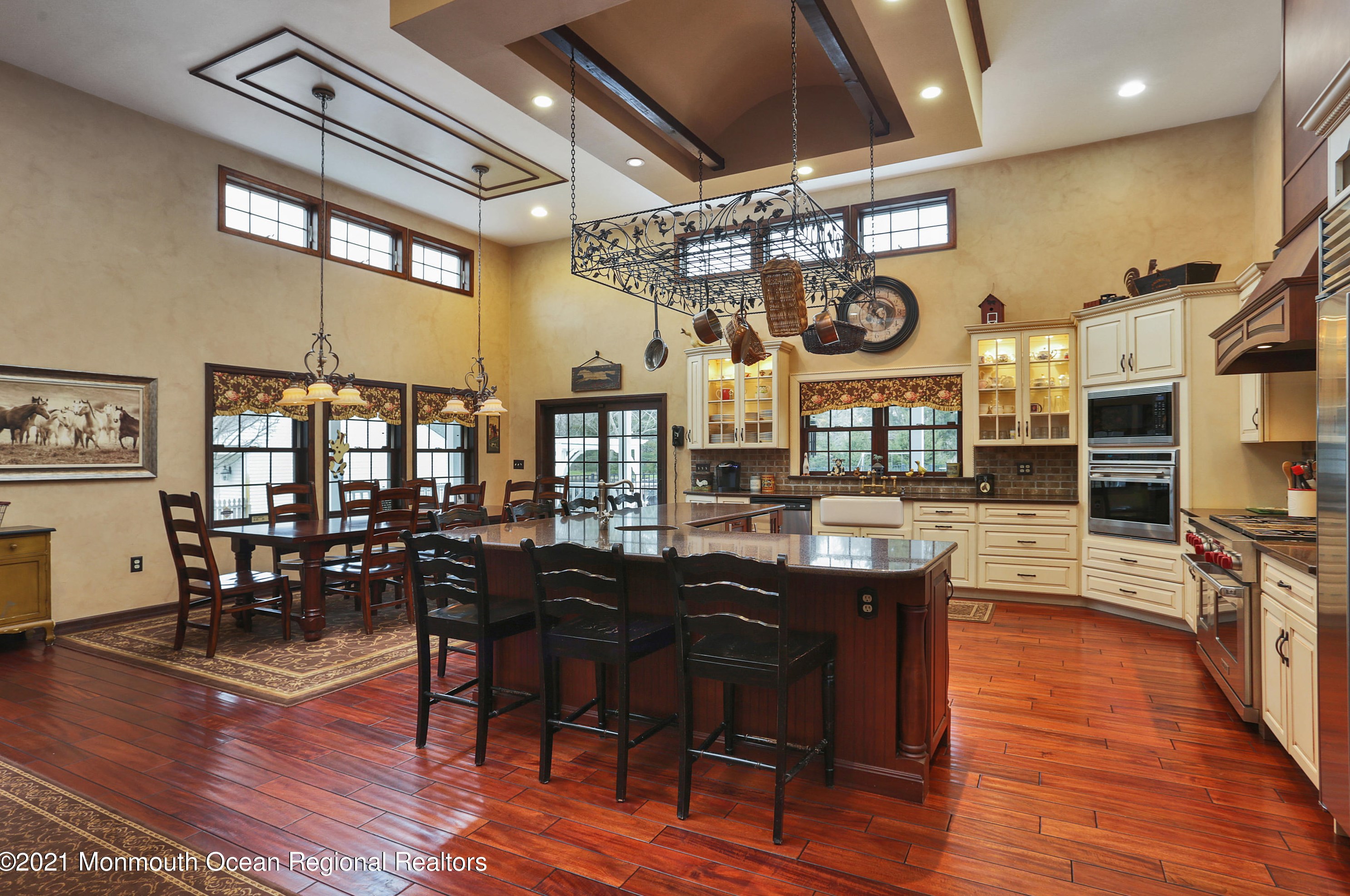 60 Creamery Rd, Vanderburg NJ  07722-1565 exterior