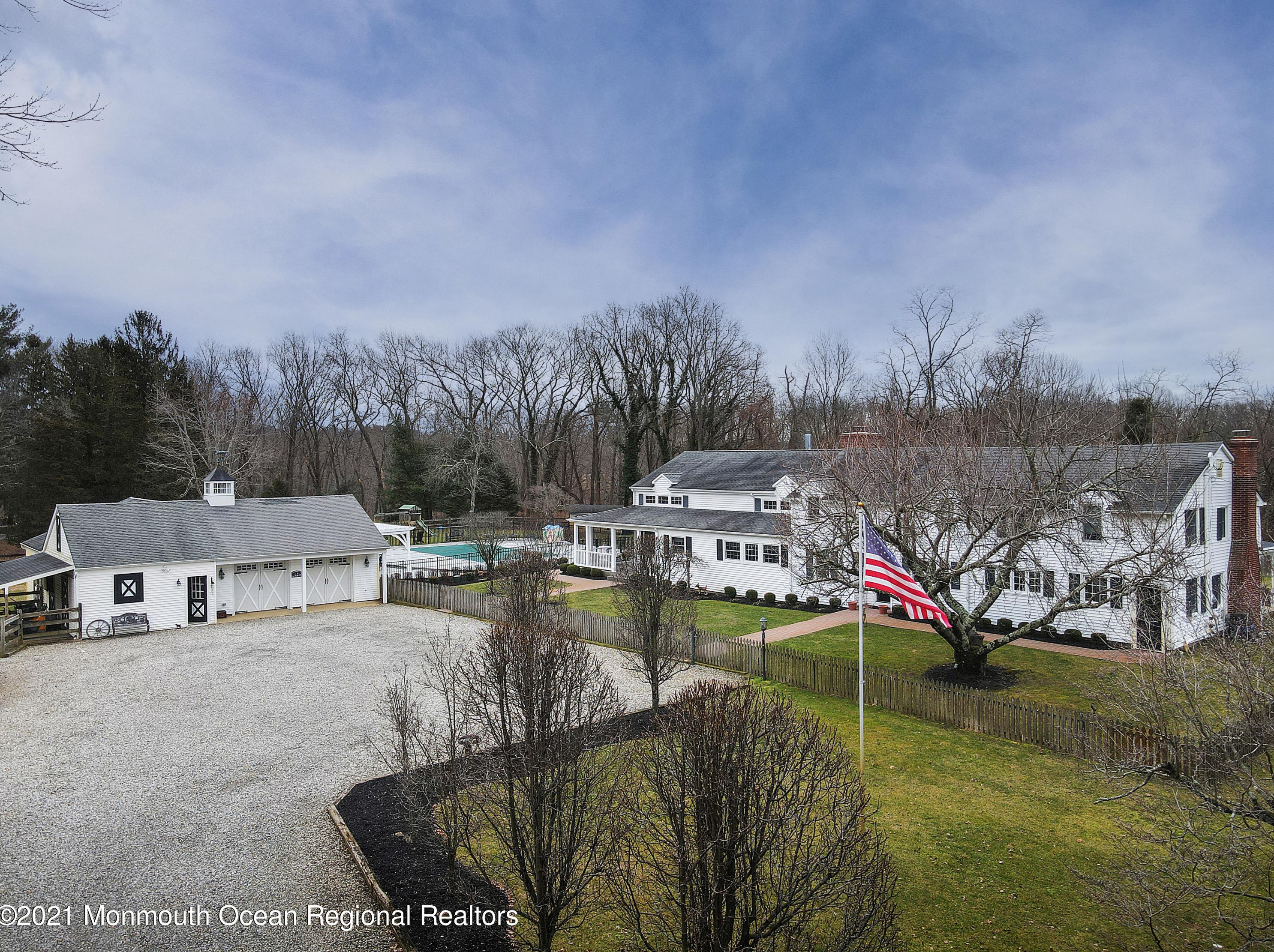 60 Creamery Rd, Vanderburg NJ  07722-1565 exterior