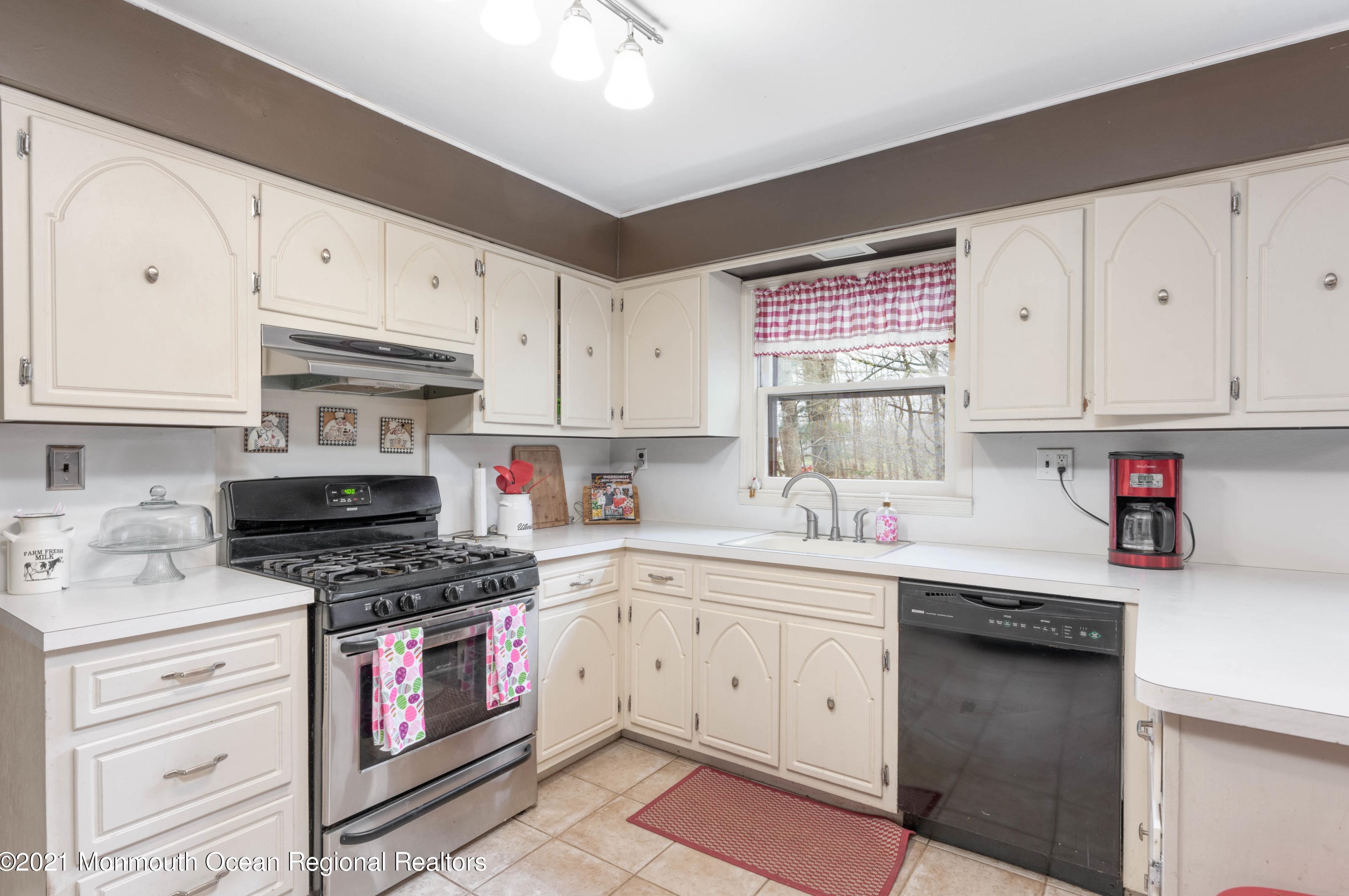 629 Aldrich Rd, Wall Township NJ  07731-1906 exterior