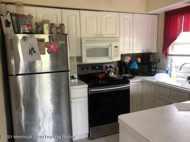 14 Woodpecker Rd, Wall Township NJ  07731-2015 exterior