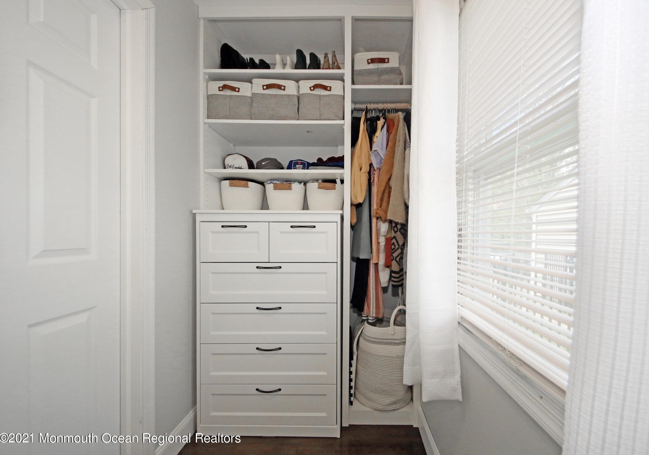 605 Turner Dr, Belford NJ  07718-1138 exterior