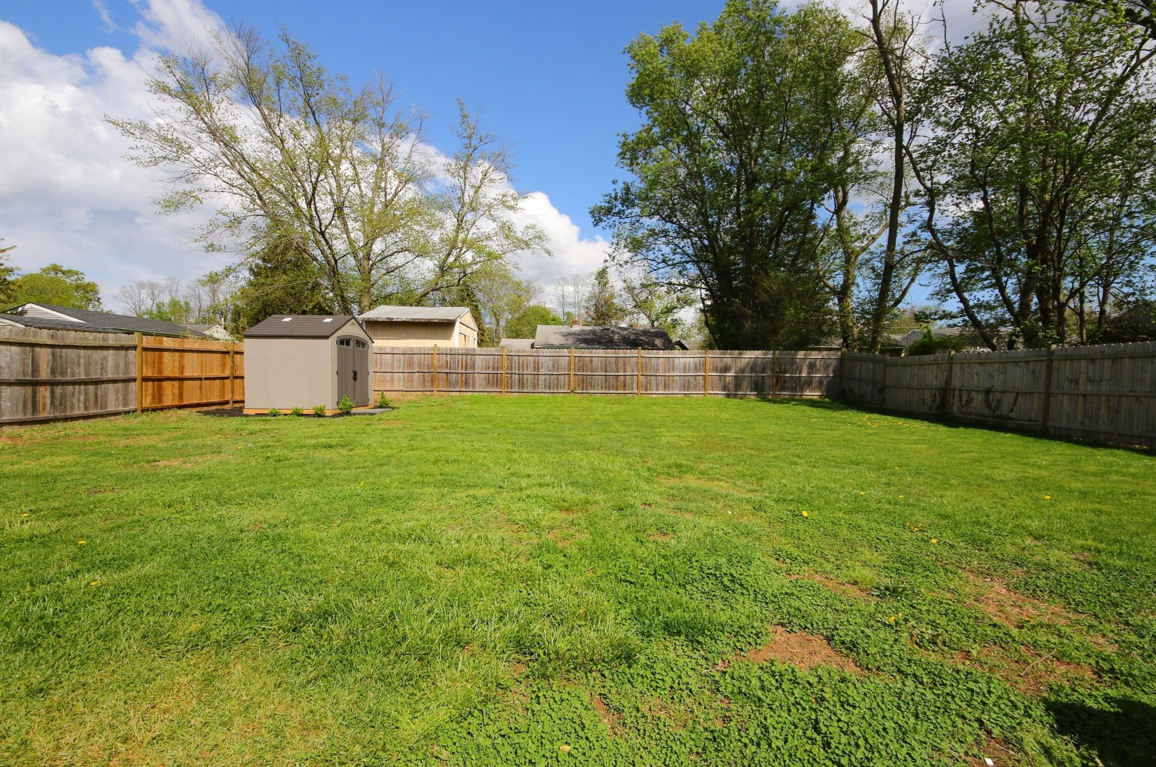 605 Turner Dr, Belford NJ  07718-1138 exterior