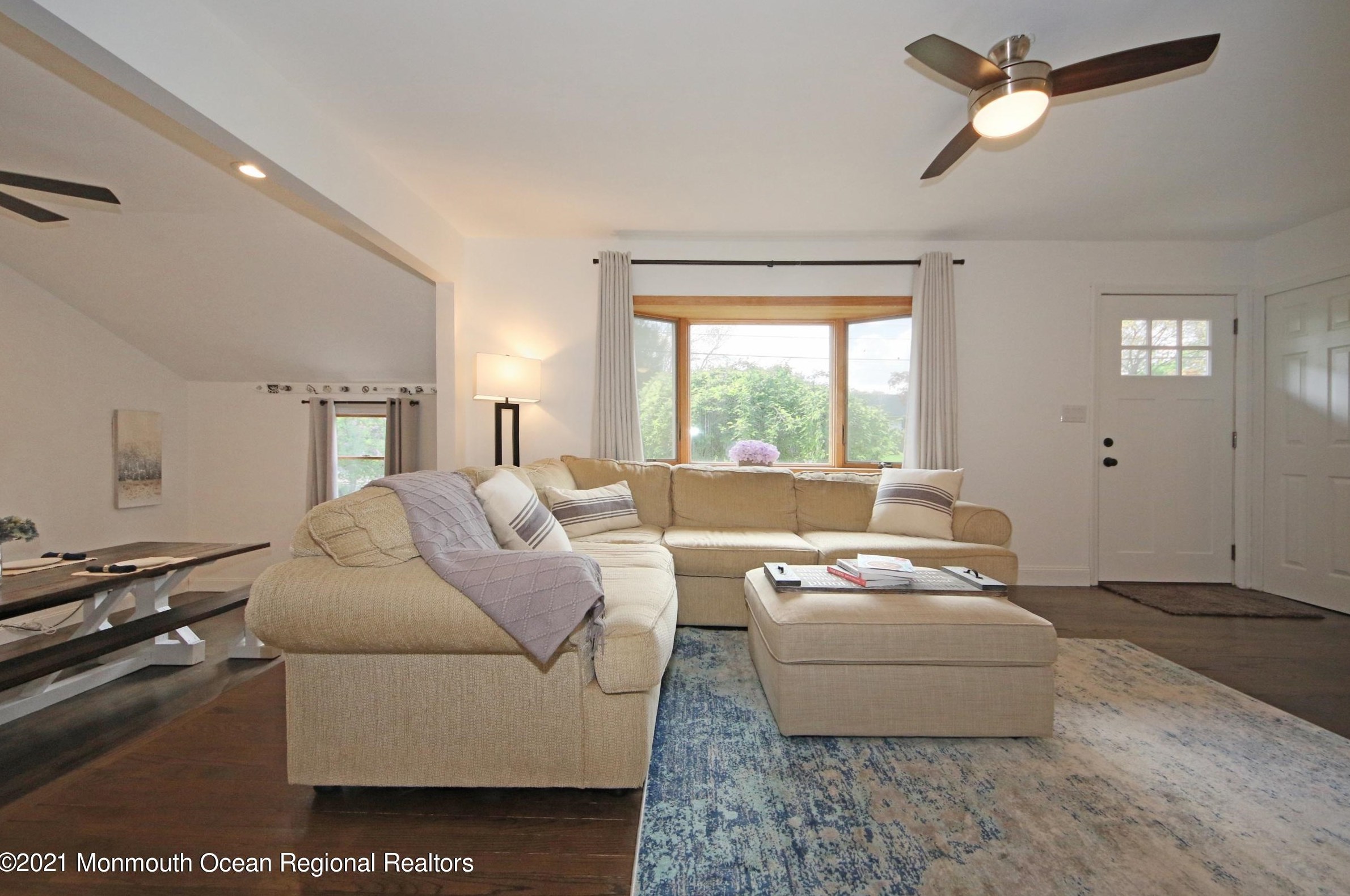 605 Turner Dr, Belford NJ  07718-1138 exterior