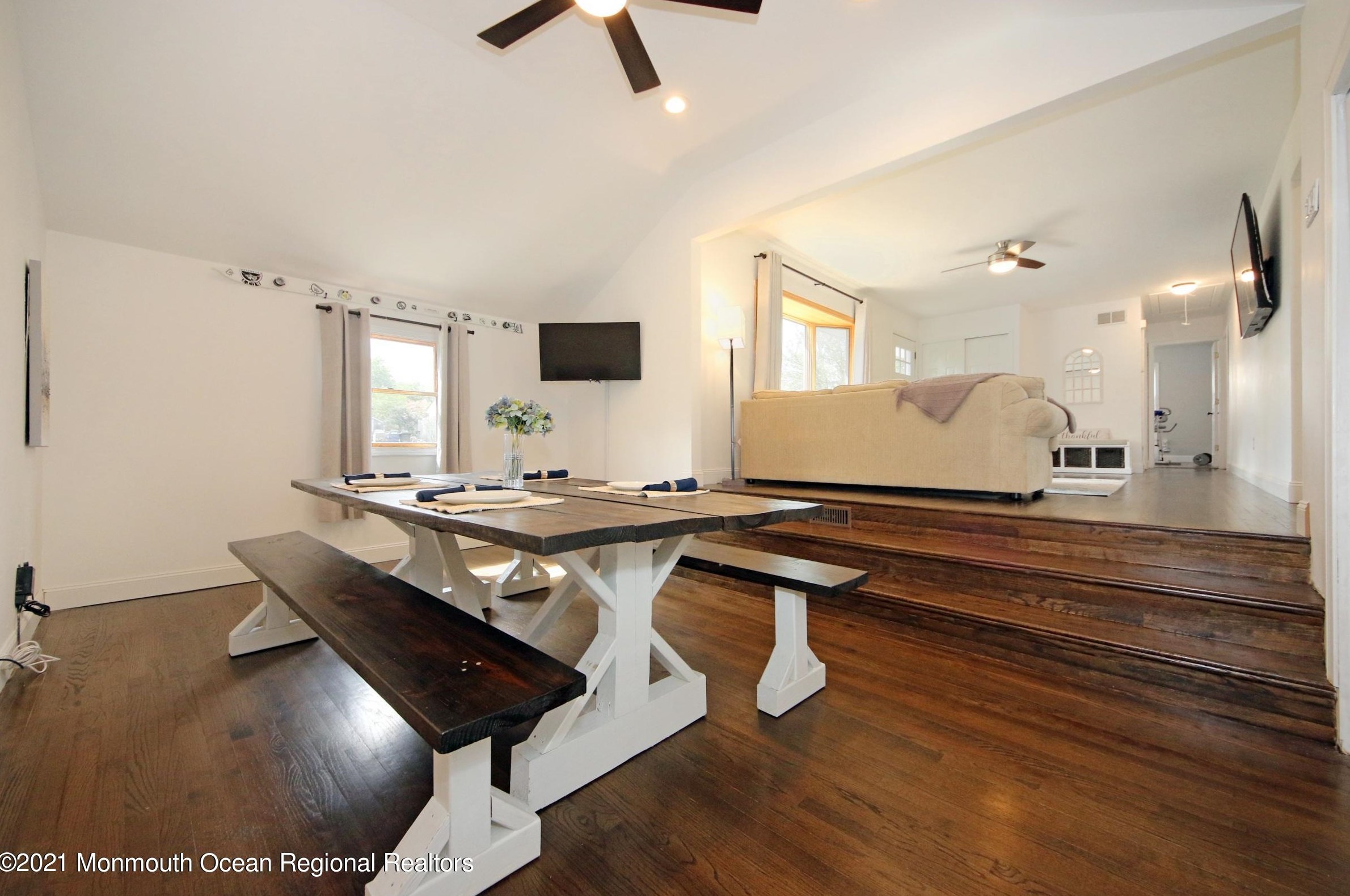 605 Turner Dr, Belford NJ  07718-1138 exterior