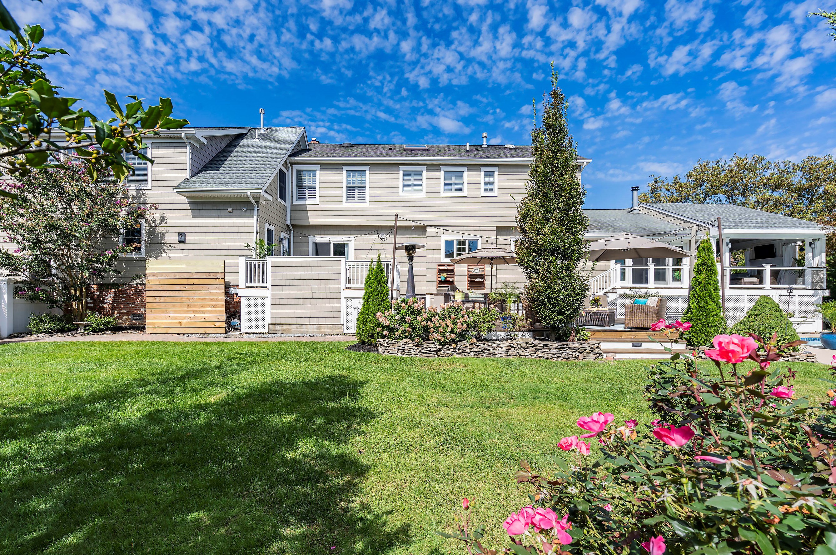 80 Gooseneck Point Rd, Oceanport NJ  07757-1404 exterior