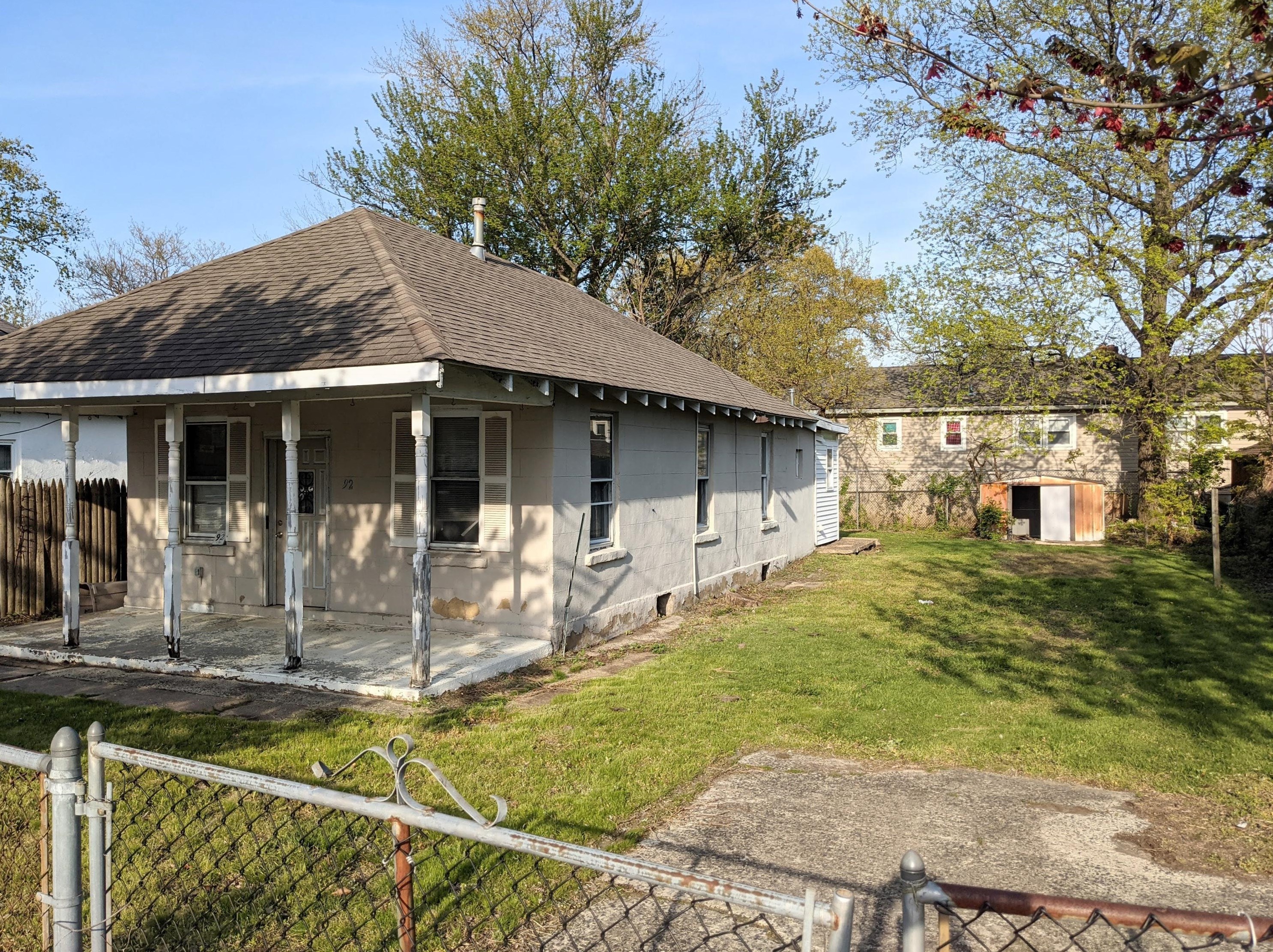 92 Morningside Ave, Ideal Beach NJ  07734-1908 exterior