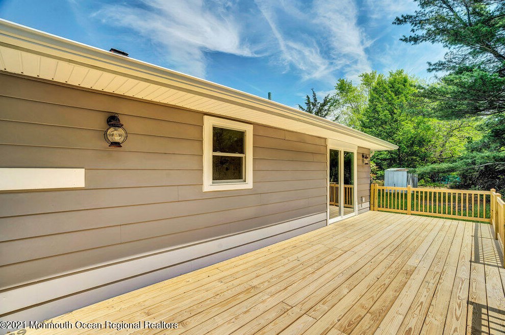 2129 Yorktowne Blvd, Toms River NJ  08753-1629 exterior