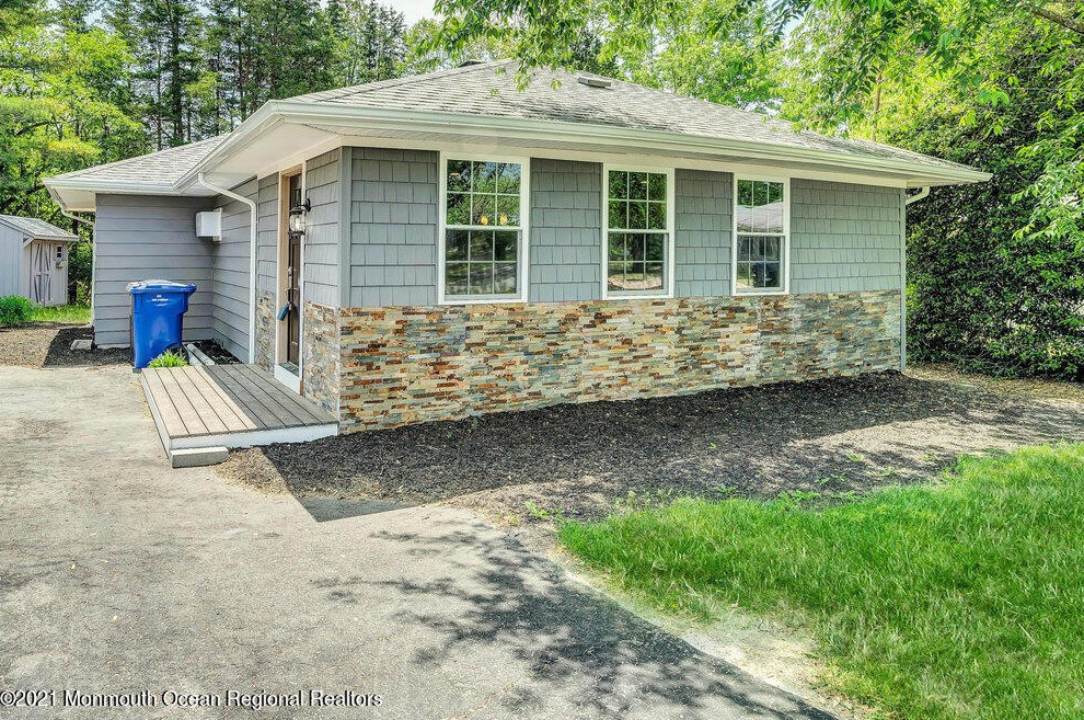 2129 Yorktowne Blvd, Toms River NJ  08753-1629 exterior