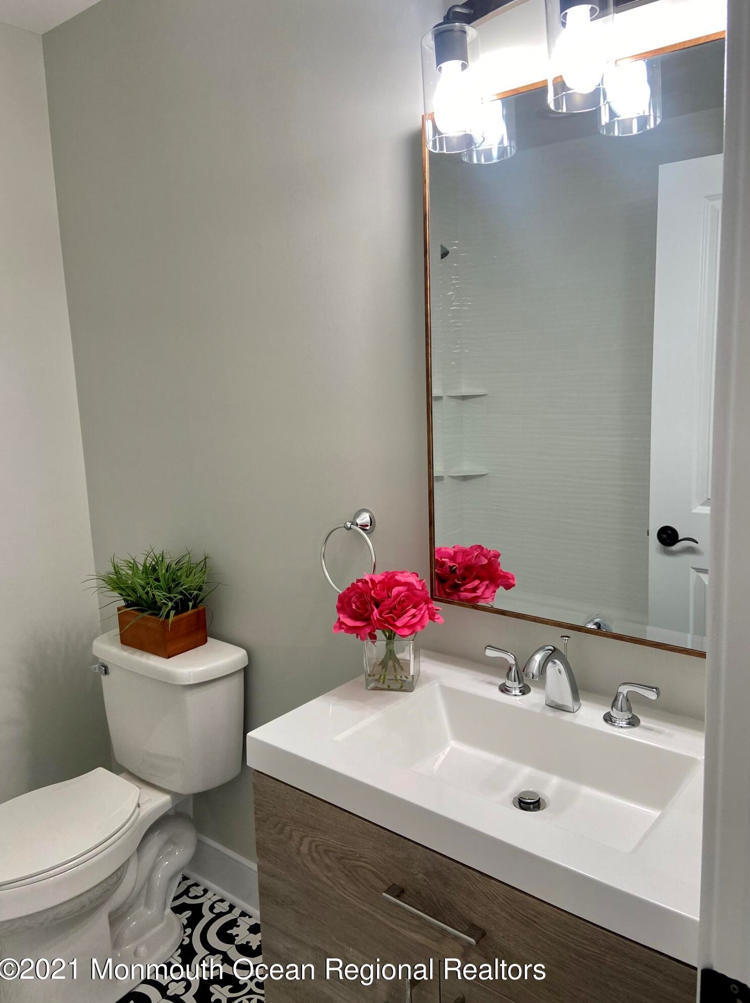 360 Costa Mesa Dr, Toms River NJ  08757-5767 exterior