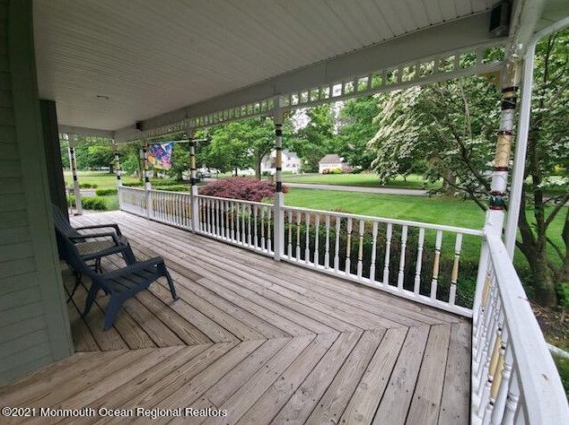 2 Scarlet Oak Ct, Jackson Twp, NJ 08527