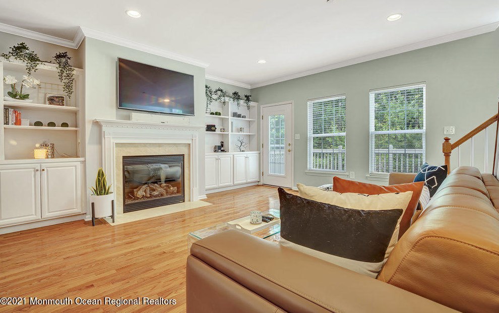 26 Aspen Way, Matawan NJ  07747-1905 exterior