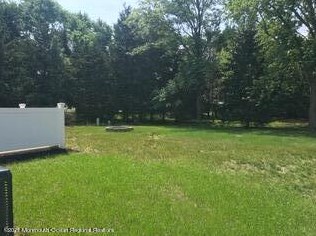 79 Northumberland Dr, Toms River NJ  08757-4730 exterior