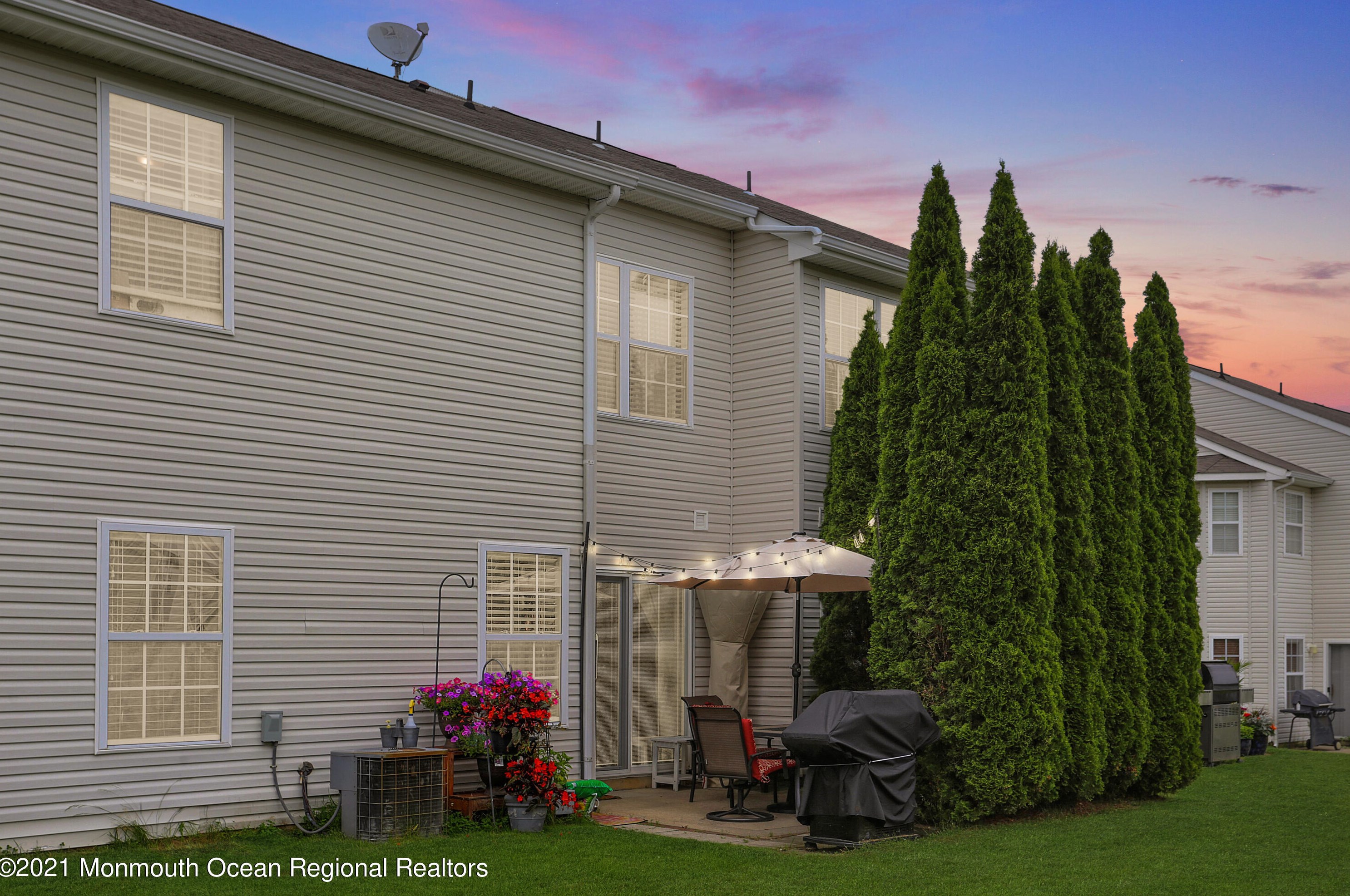 45 Hawthorne Dr, Wall Township NJ  07753-7585 exterior
