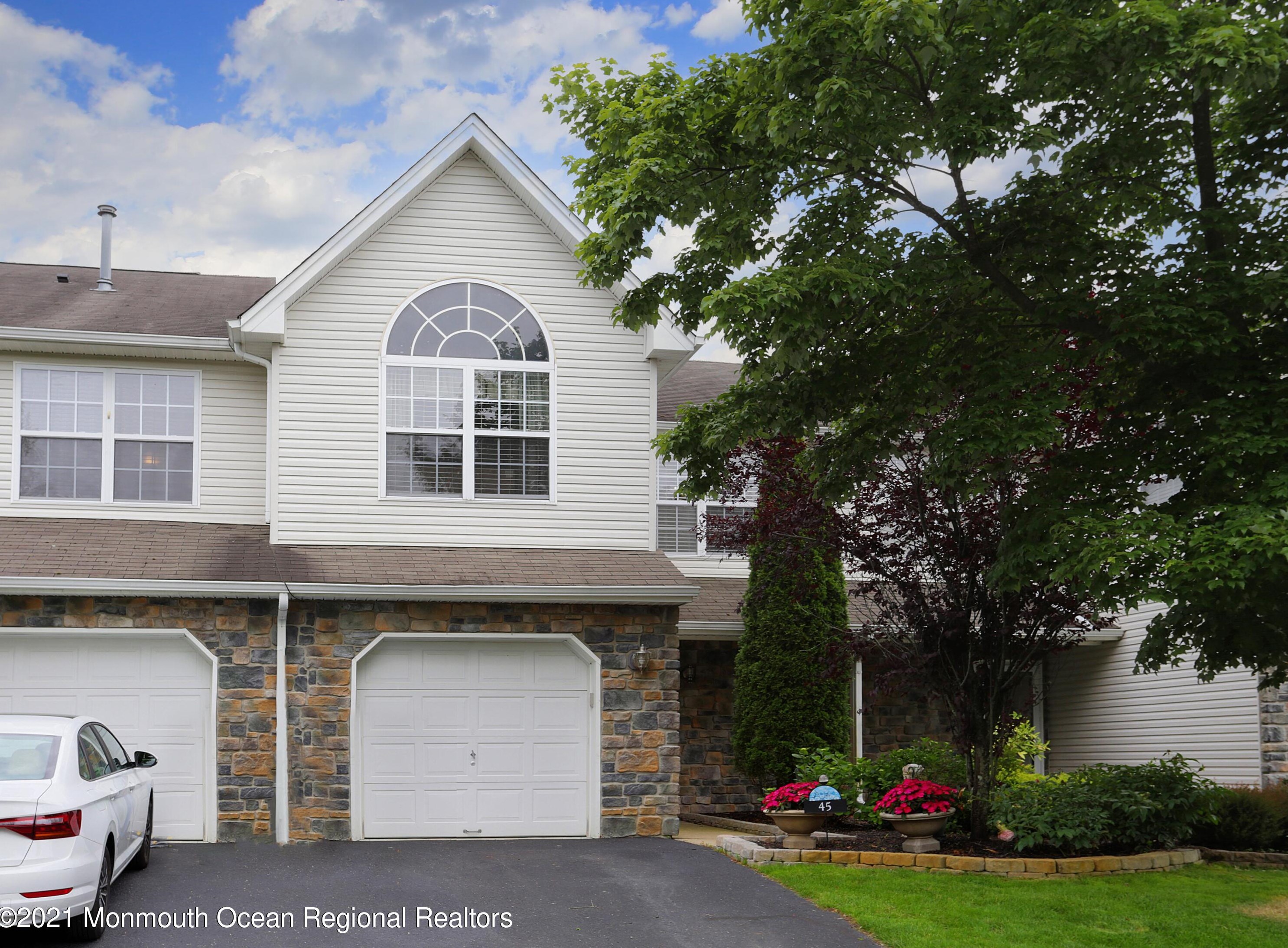 45 Hawthorne Dr, Wall Township NJ  07753-7585 exterior