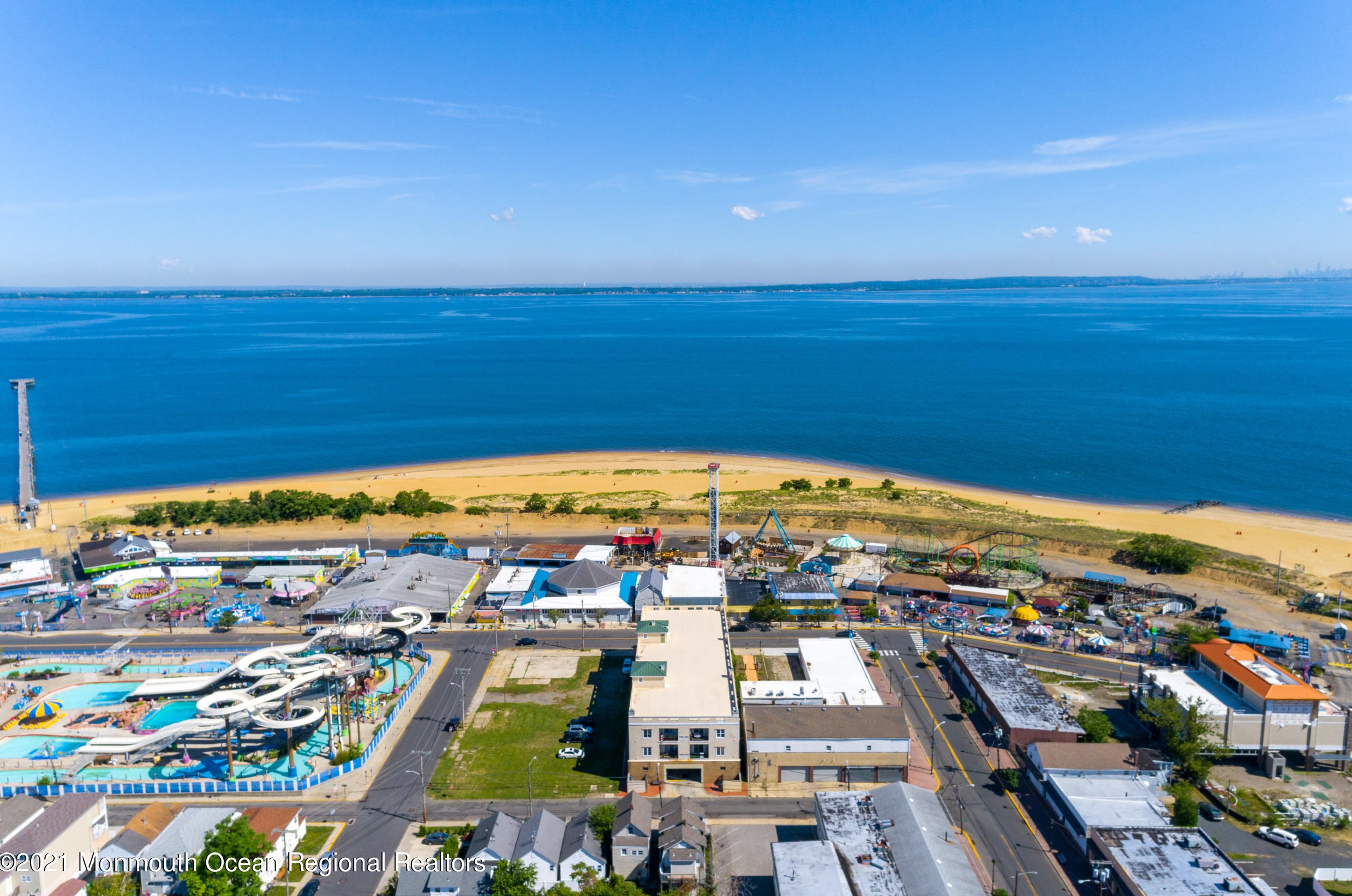 276 Beachway Ave, Ideal Beach NJ  07734-1079 exterior